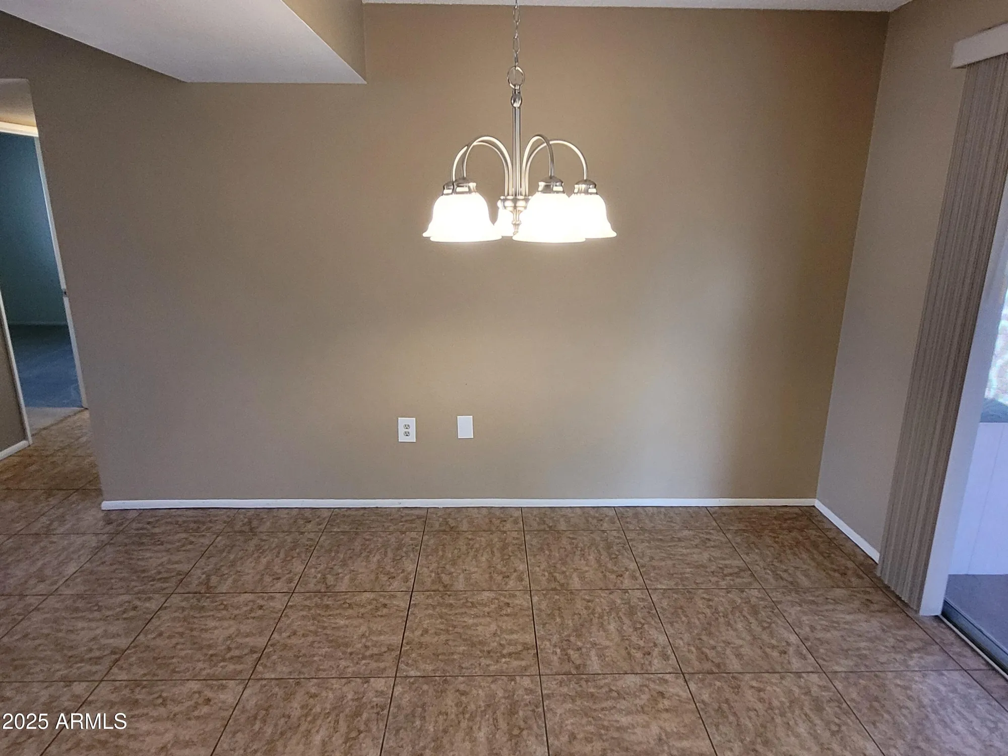 Property Slideshow image 13 of 23 | 11005 w kelso dr, Sun City, AZ, 85351