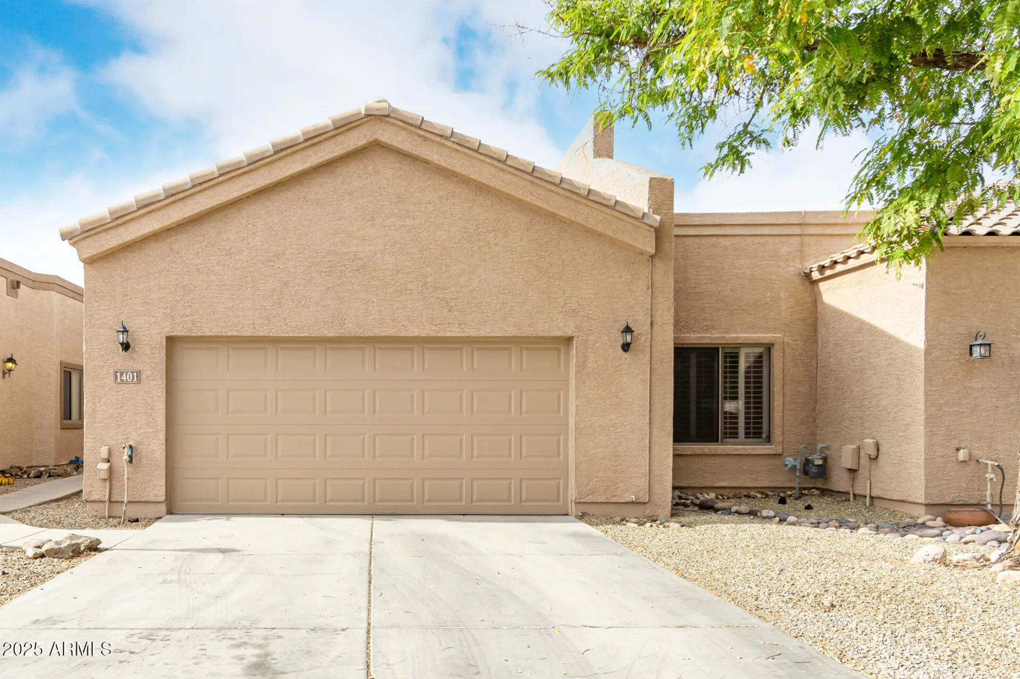 Property Slideshow image 3 of 31 | 18650 n 91st ave unit 1401, Peoria, AZ, 85382