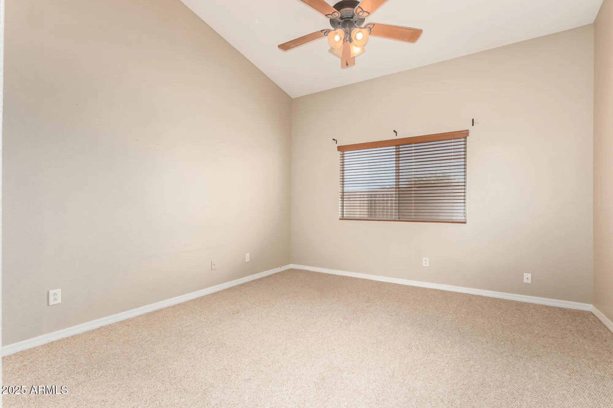 Property Slideshow image 19 of 31 | 18650 n 91st ave unit 1401, Peoria, AZ, 85382