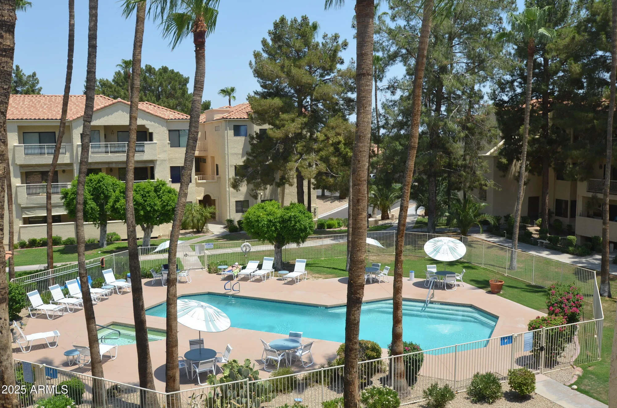 Property Slideshow image 3 of 29 | 19400 n westbrook pkwy 121, Peoria, AZ, 85382