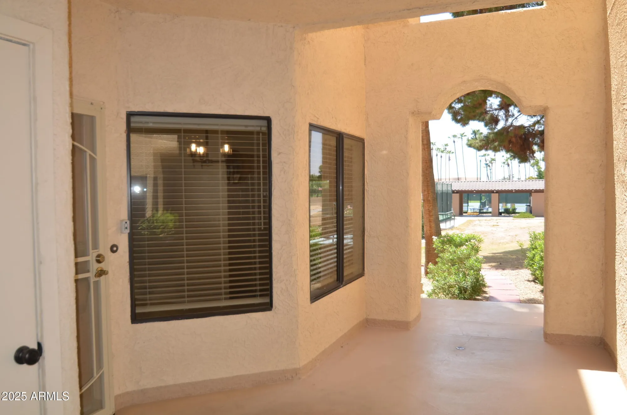 Property Slideshow image 10 of 29 | 19400 n westbrook pkwy 121, Peoria, AZ, 85382