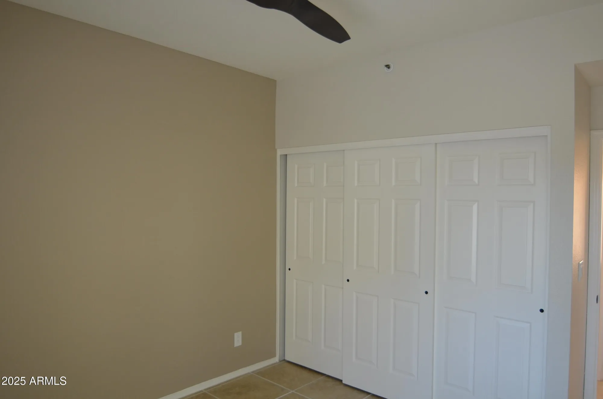 Property Slideshow image 21 of 29 | 19400 n westbrook pkwy 121, Peoria, AZ, 85382