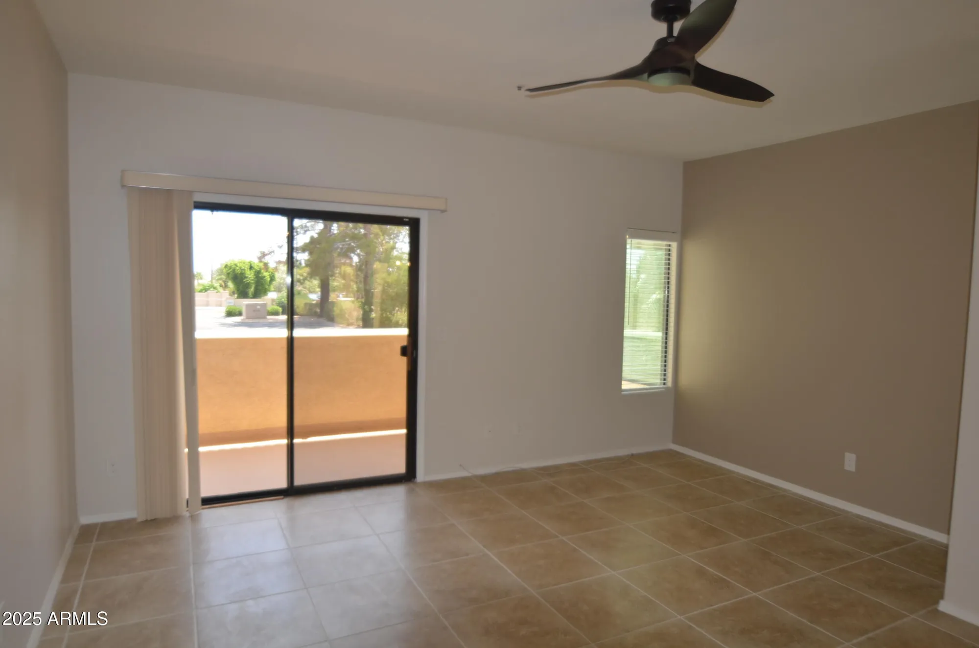 Property Slideshow image 15 of 29 | 19400 n westbrook pkwy 121, Peoria, AZ, 85382