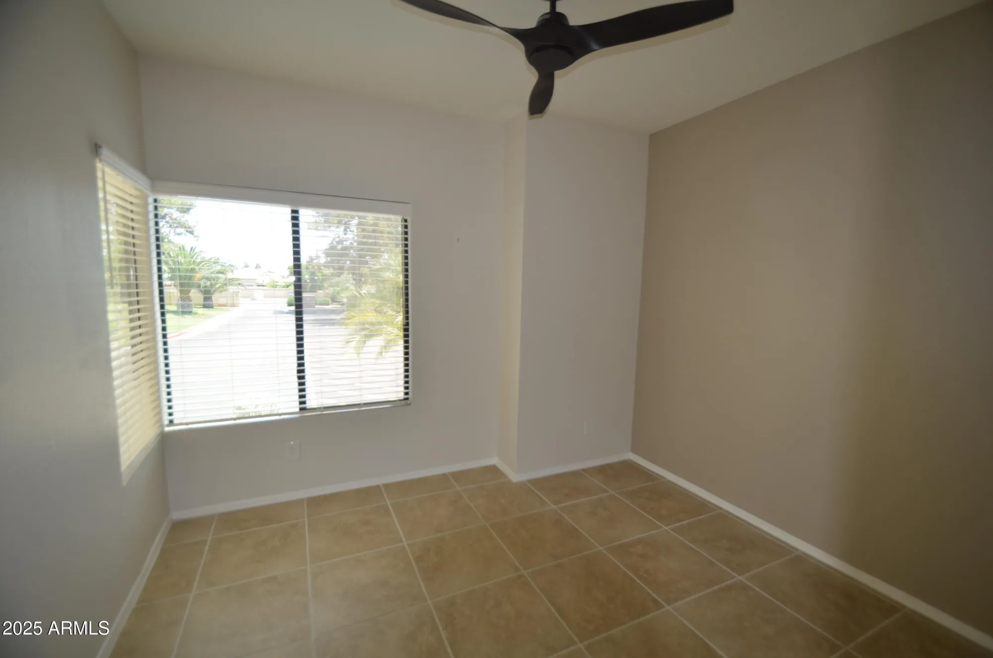 Property Slideshow image 20 of 29 | 19400 n westbrook pkwy 121, Peoria, AZ, 85382