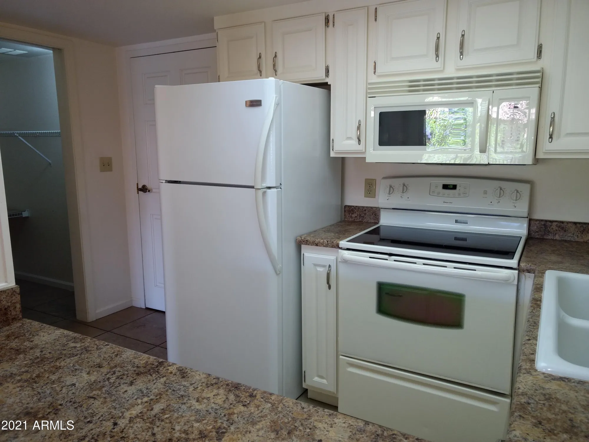 Property Slideshow image 3 of 34 | 10330 w thunderbird blvd a333, Sun City, AZ, 85351