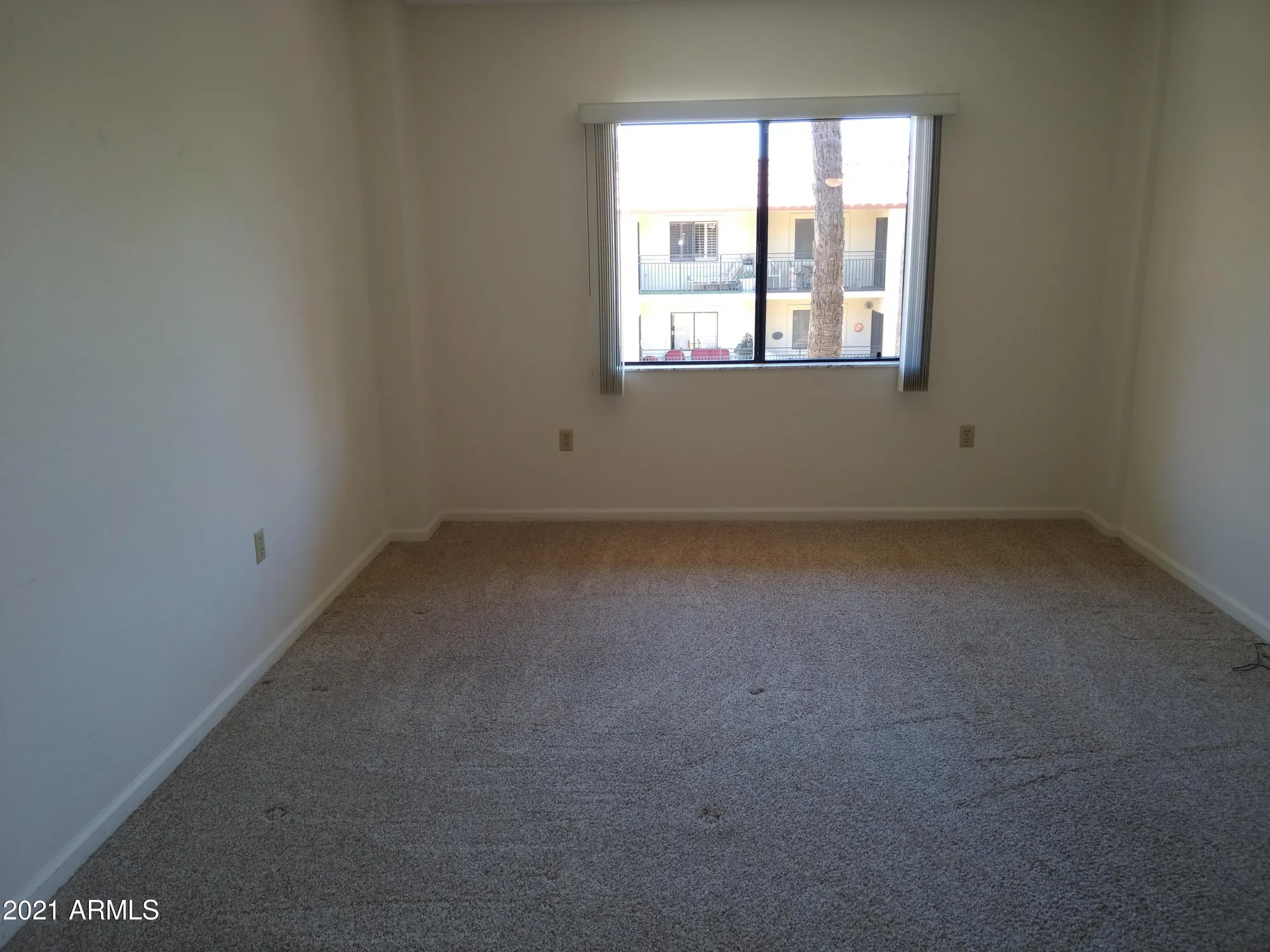 Property Slideshow image 9 of 34 | 10330 w thunderbird blvd a333, Sun City, AZ, 85351
