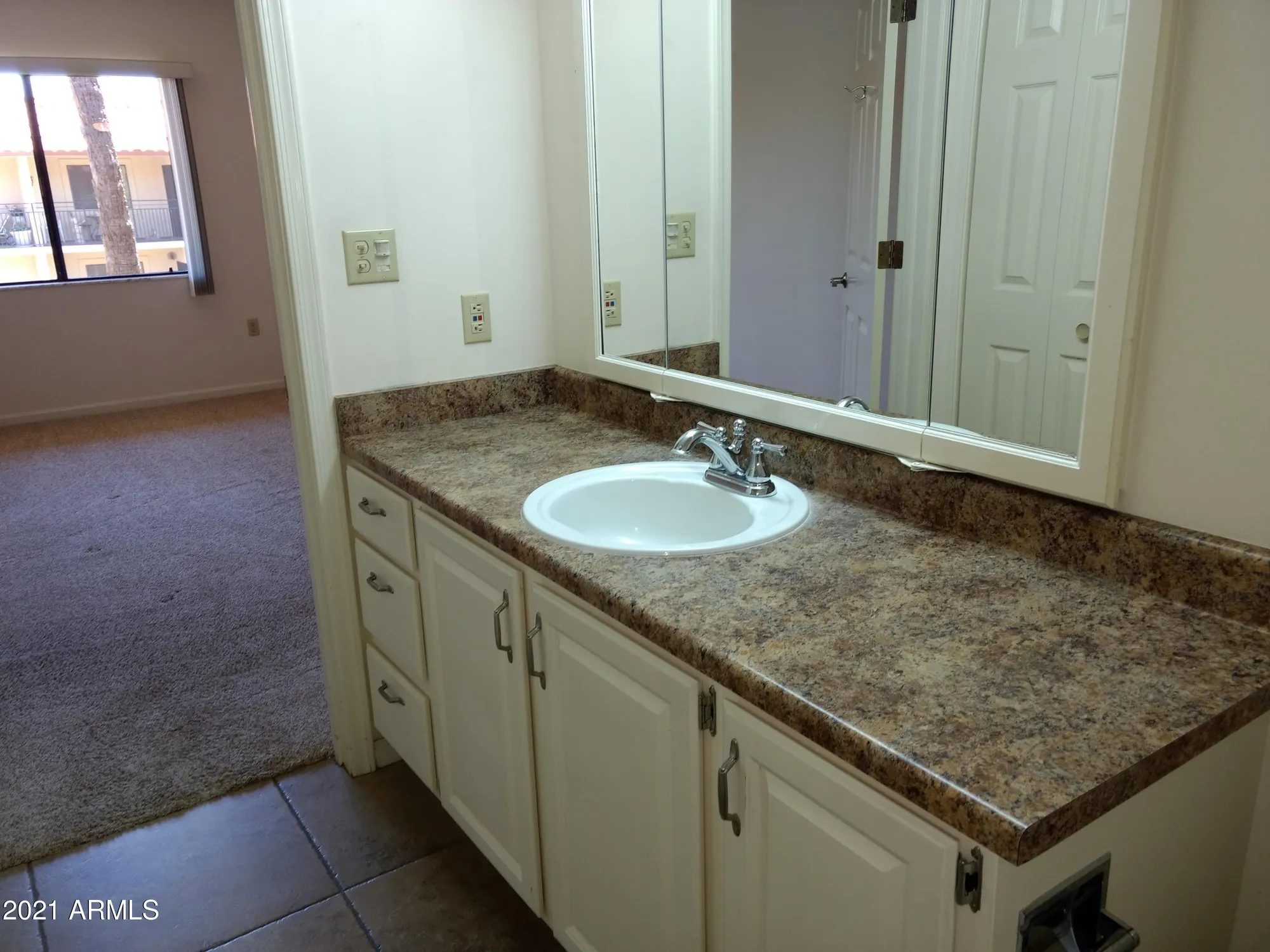 Property Slideshow image 13 of 34 | 10330 w thunderbird blvd a333, Sun City, AZ, 85351