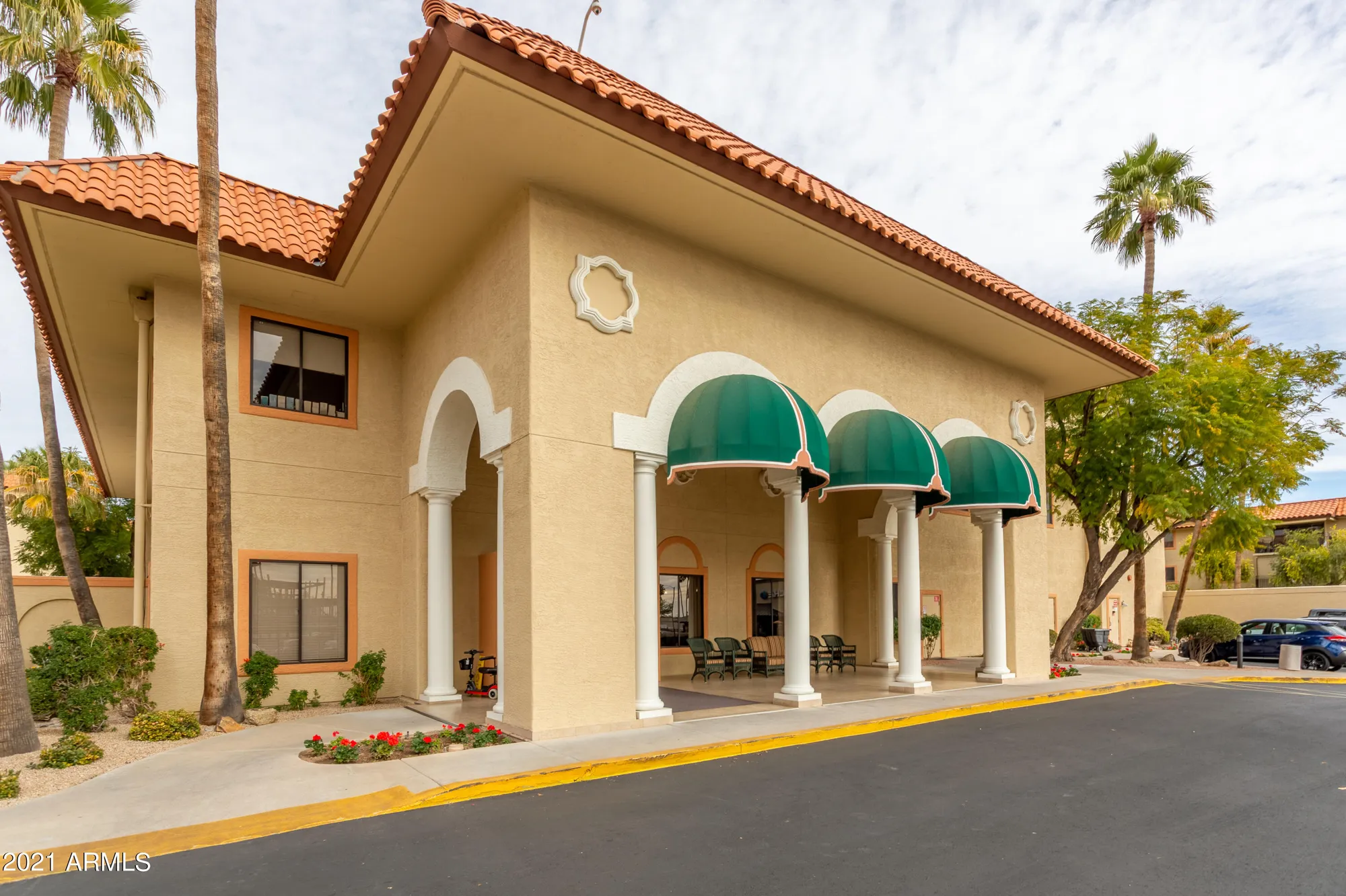 Property Slideshow image 16 of 34 | 10330 w thunderbird blvd a333, Sun City, AZ, 85351