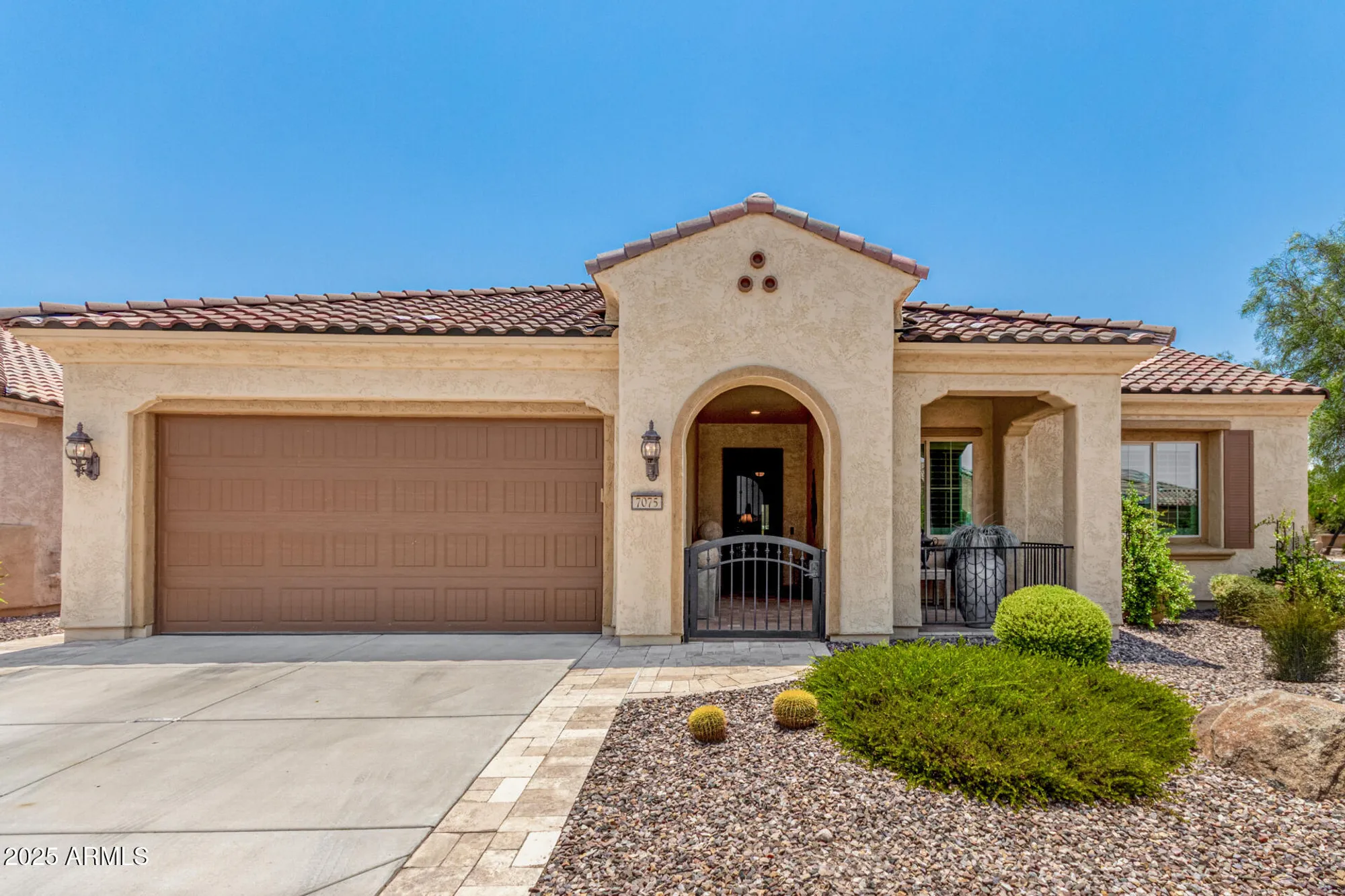 Property Slideshow image 4 of 92 | 7075 w noble prairie way, Florence, AZ, 85132