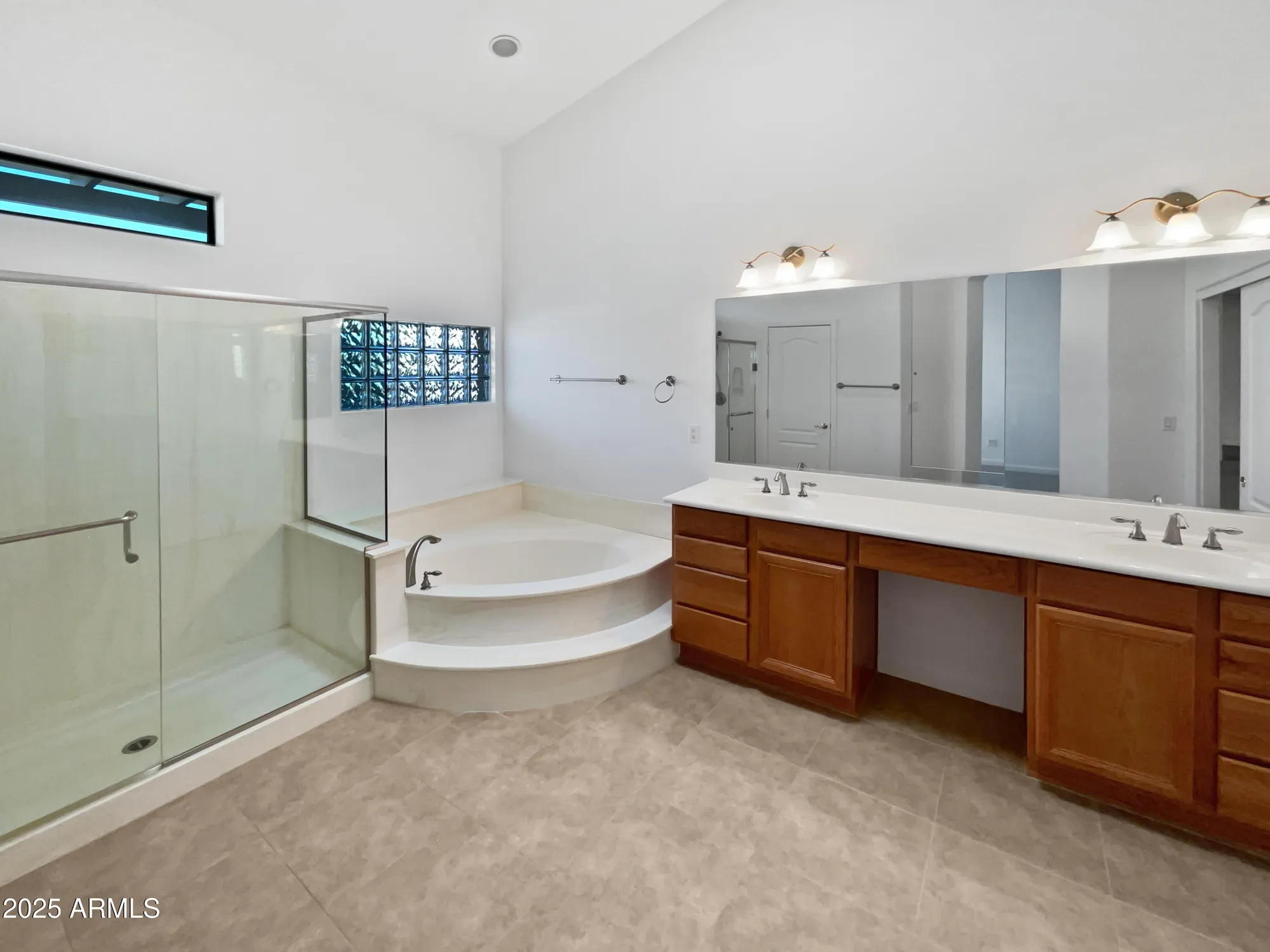 Property Slideshow image 9 of 40 | 2088 n 164th ave, Goodyear, AZ, 85395