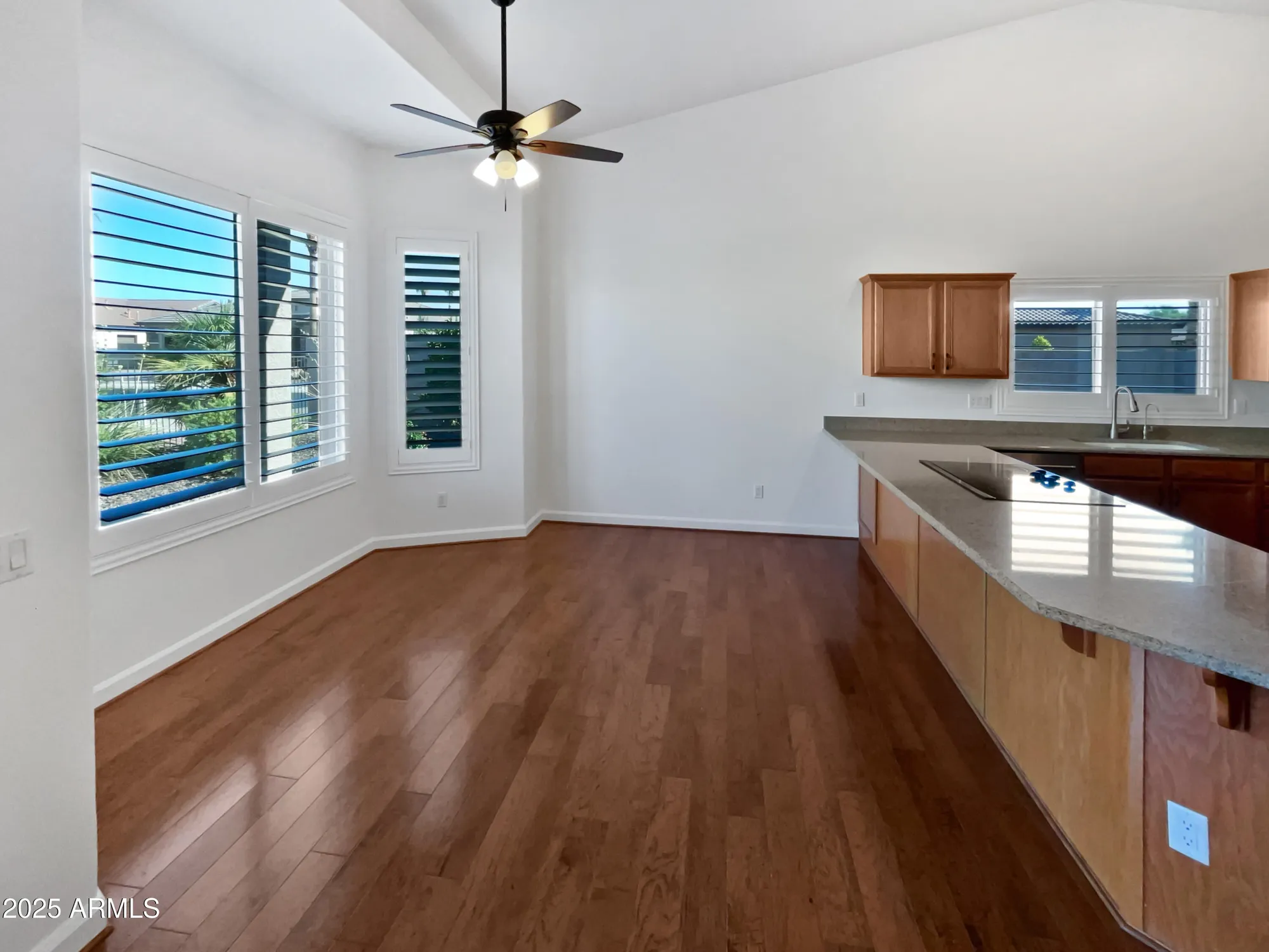 Property Slideshow image 18 of 40 | 2088 n 164th ave, Goodyear, AZ, 85395