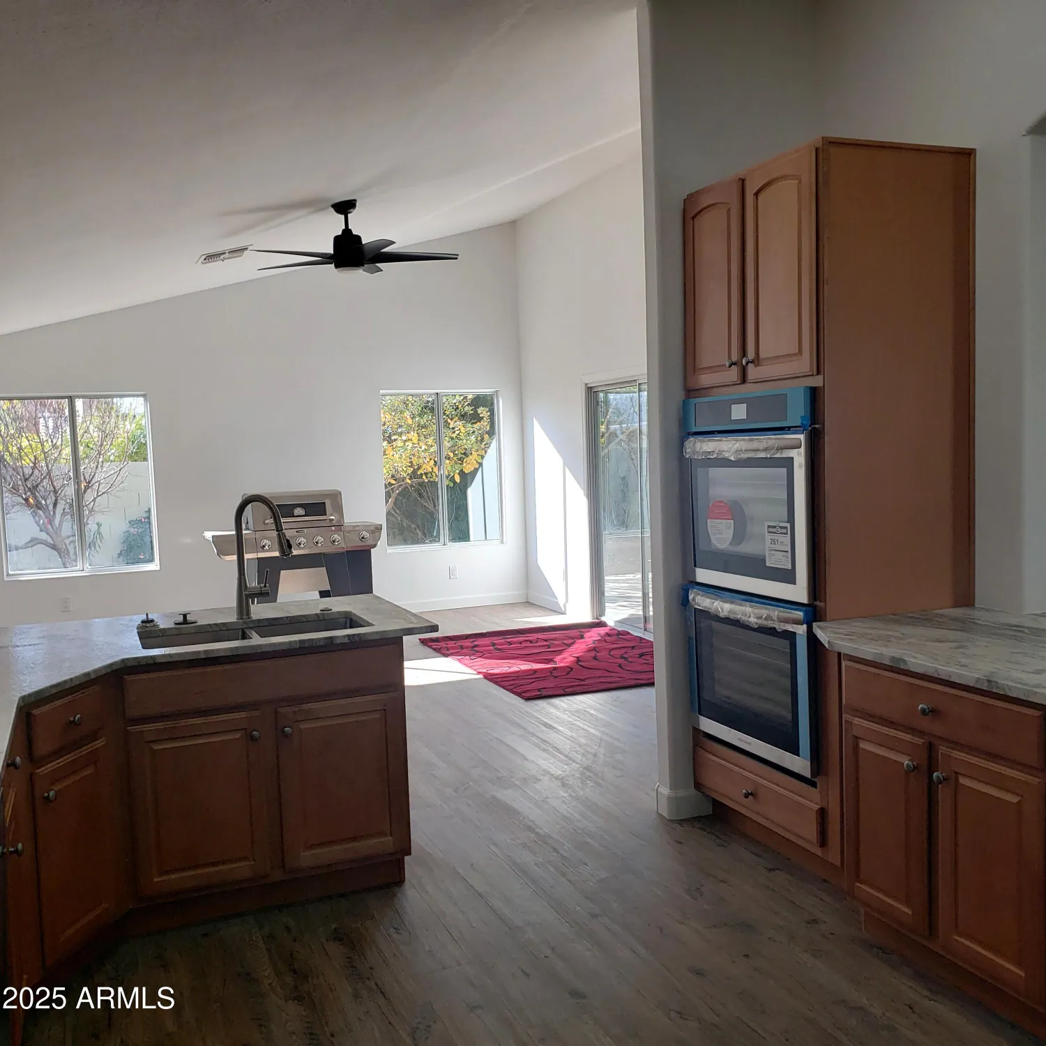Property Slideshow image 11 of 33 | 14371 w morning star trl, Surprise, AZ, 85374