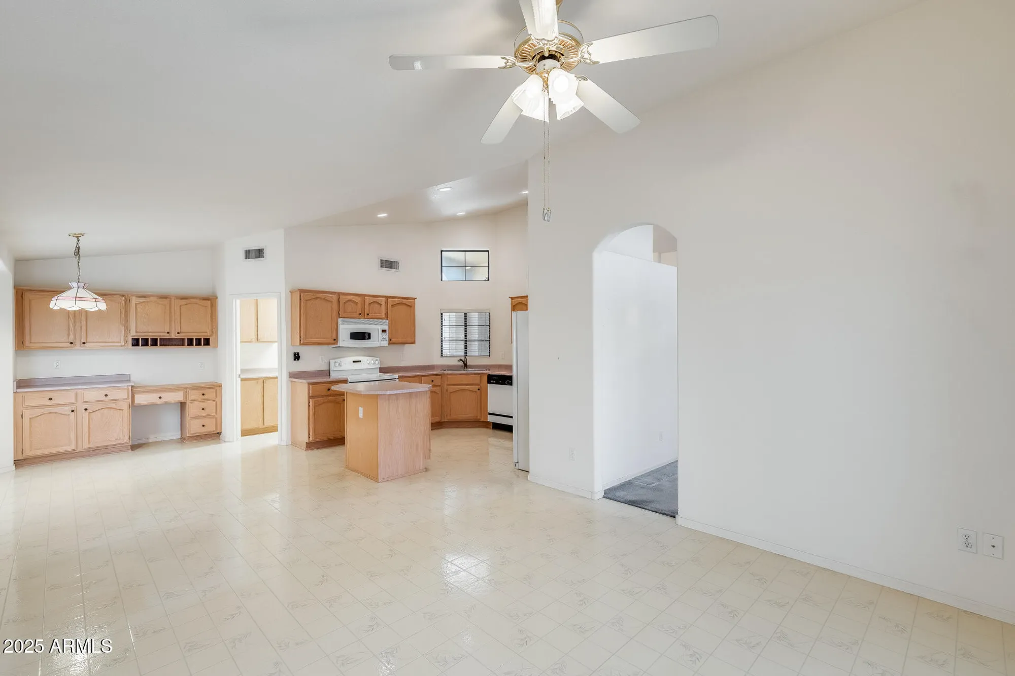 Property Slideshow image 14 of 39 | 3815 n 151st ave, Goodyear, AZ, 85395