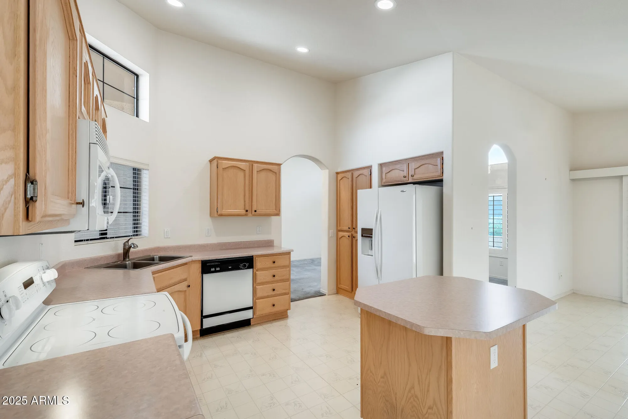 Property Slideshow image 17 of 39 | 3815 n 151st ave, Goodyear, AZ, 85395