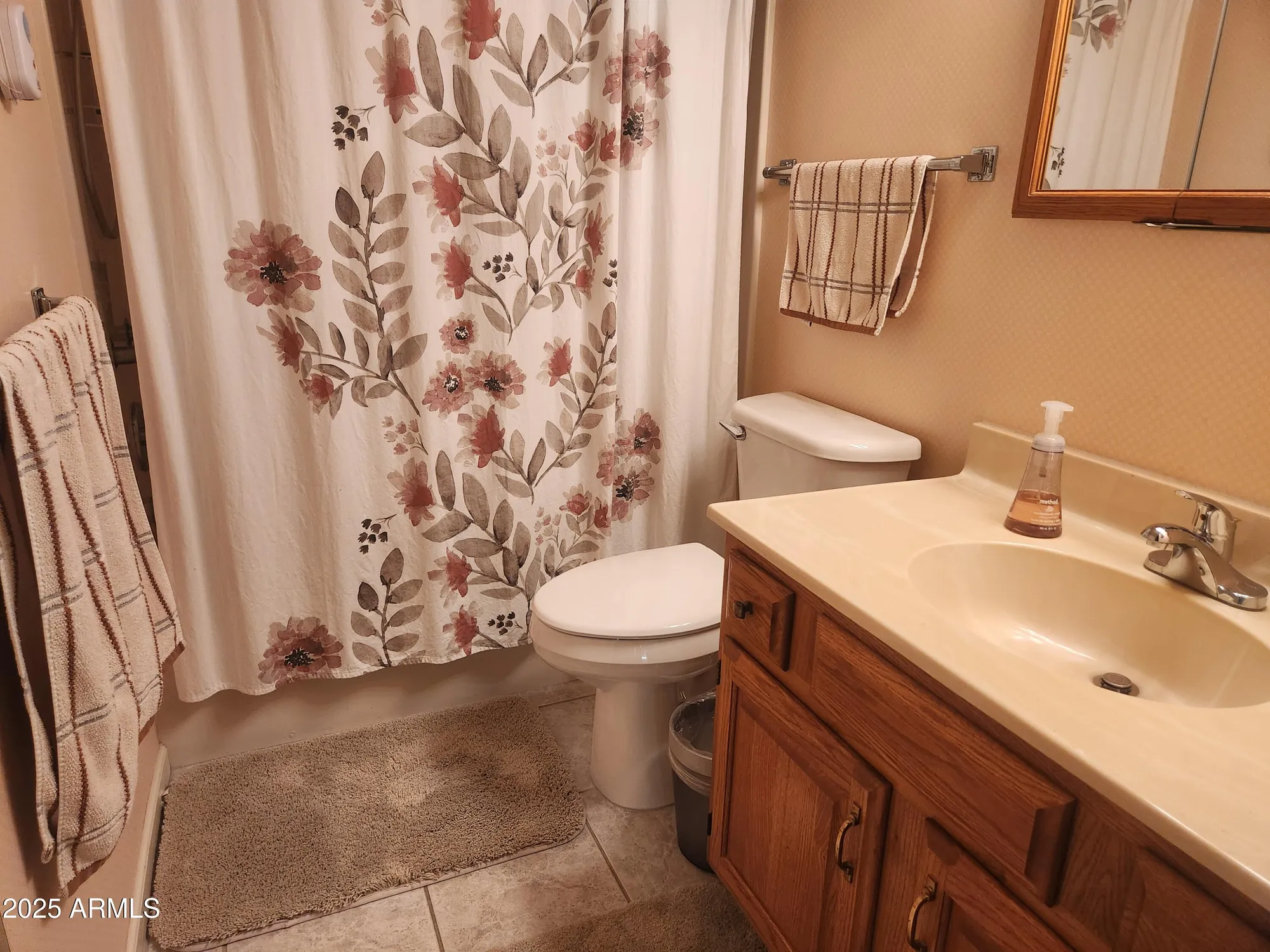 Property Slideshow image 15 of 20 | 10330 w thunderbird blvd b110, Sun City, AZ, 85351