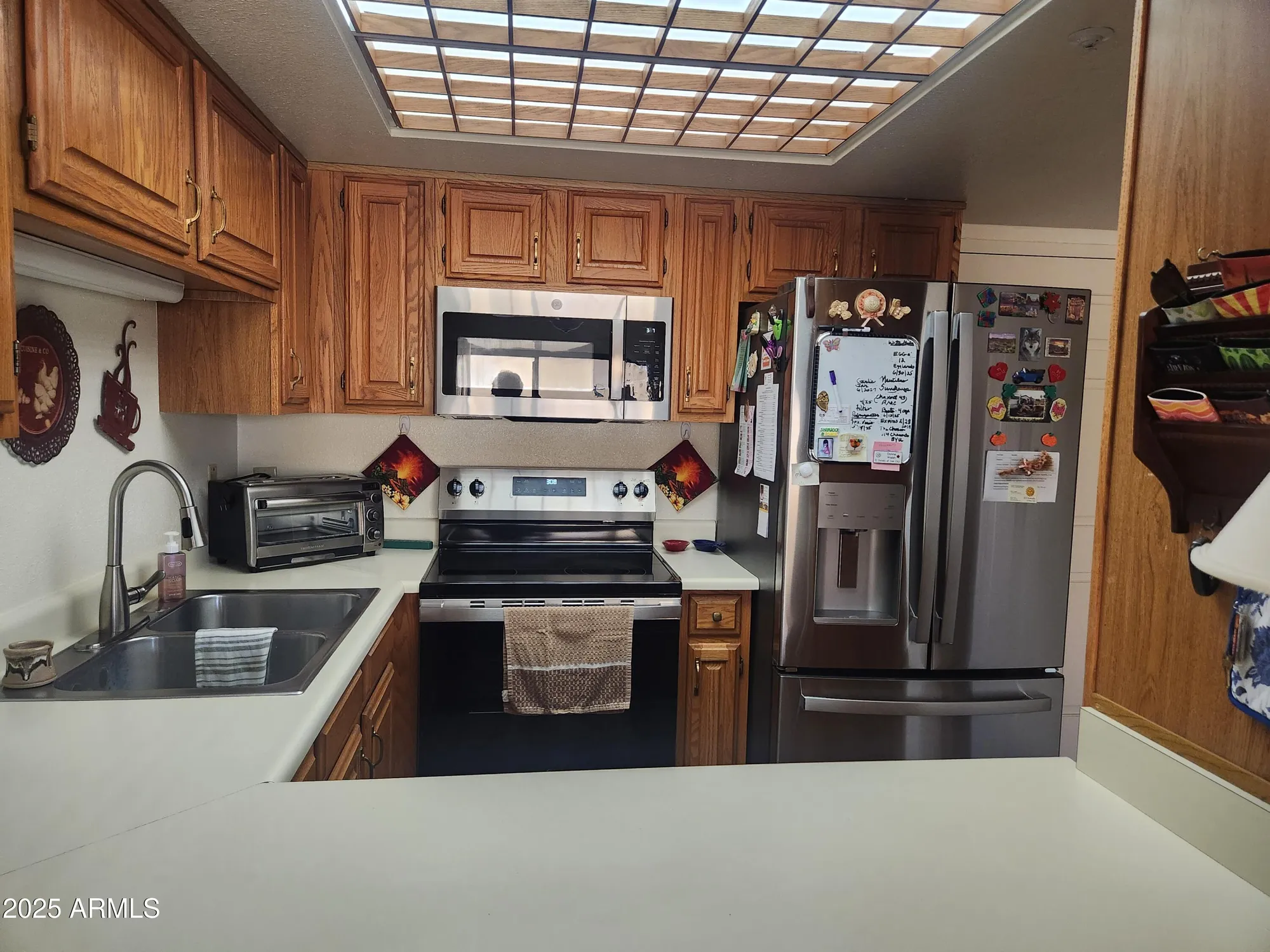 Property Slideshow image 6 of 20 | 10330 w thunderbird blvd b110, Sun City, AZ, 85351