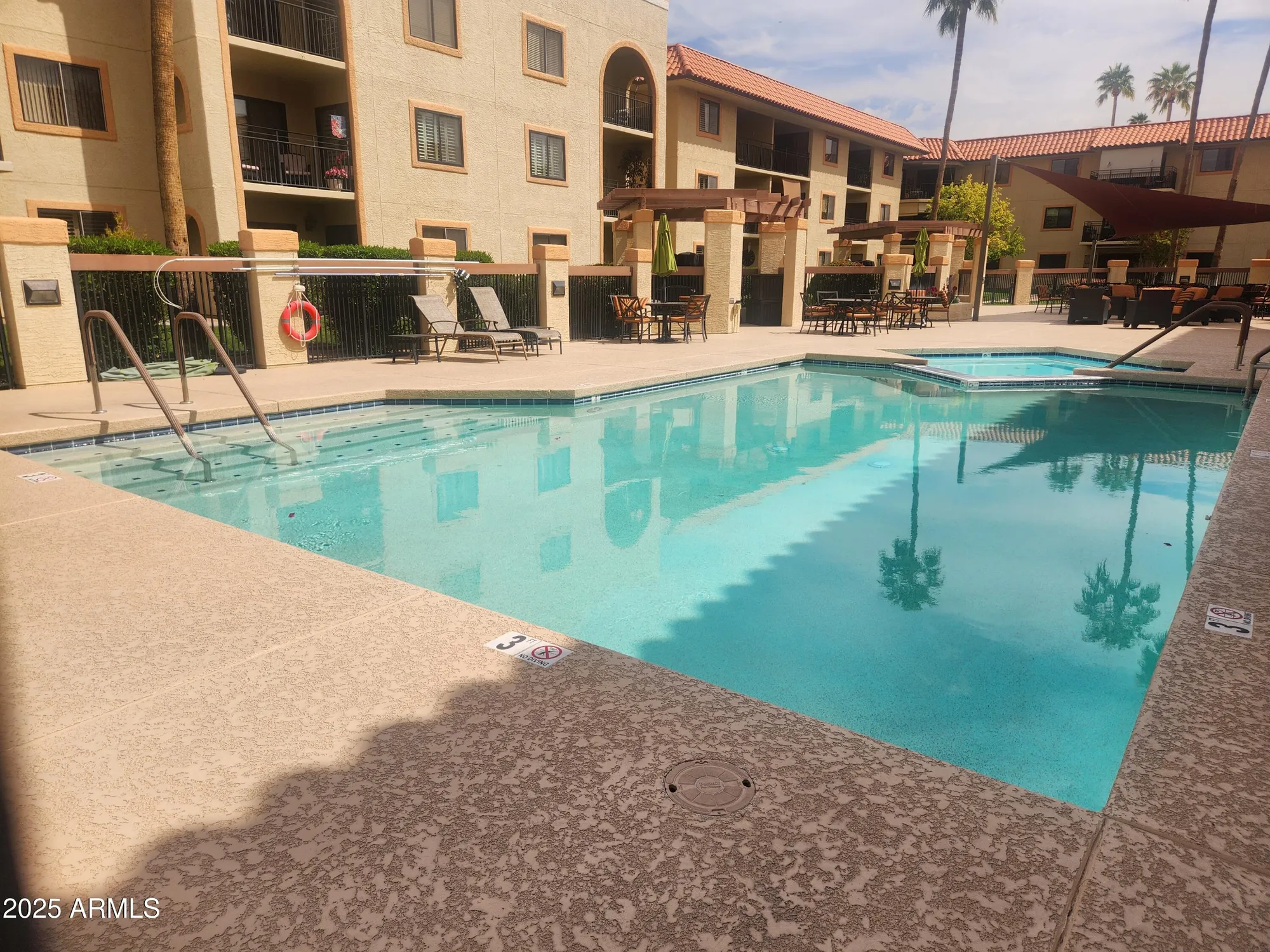 Property Slideshow image 19 of 20 | 10330 w thunderbird blvd b110, Sun City, AZ, 85351