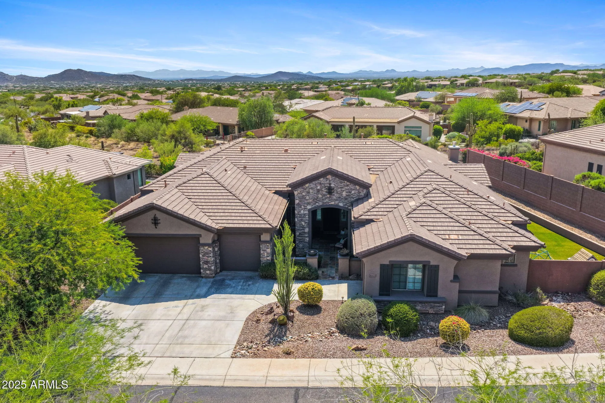 Property Slideshow image 30 of 97 | 41622 n river bend rd, Anthem, AZ, 85086