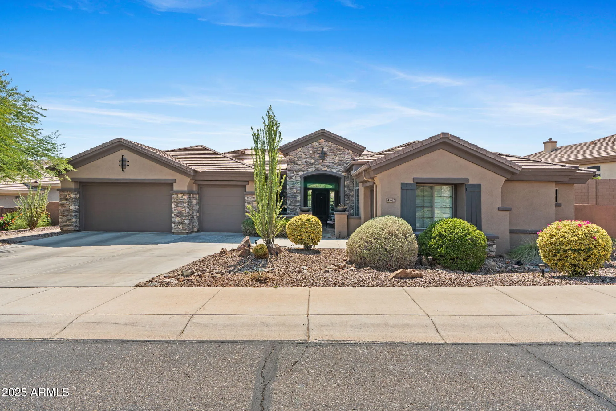 Property Slideshow image 7 of 97 | 41622 n river bend rd, Anthem, AZ, 85086