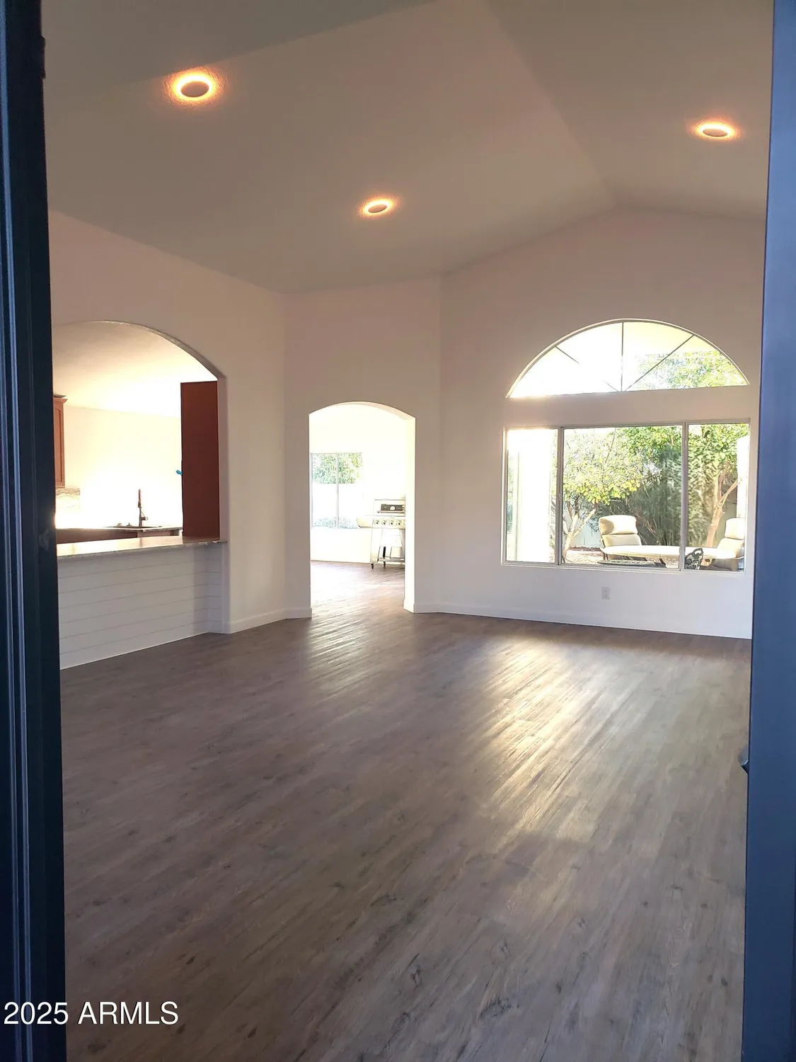 Property Slideshow image 6 of 33 | 14371 w morning star trl, Surprise, AZ, 85374