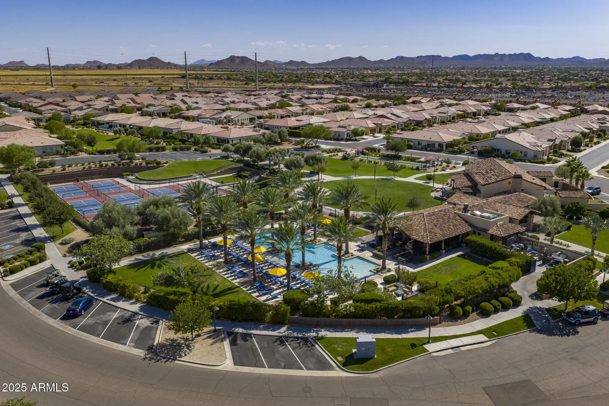 Property Slideshow image 32 of 48 | 617 e citrus hollow way, Queen Creek, AZ, 85140