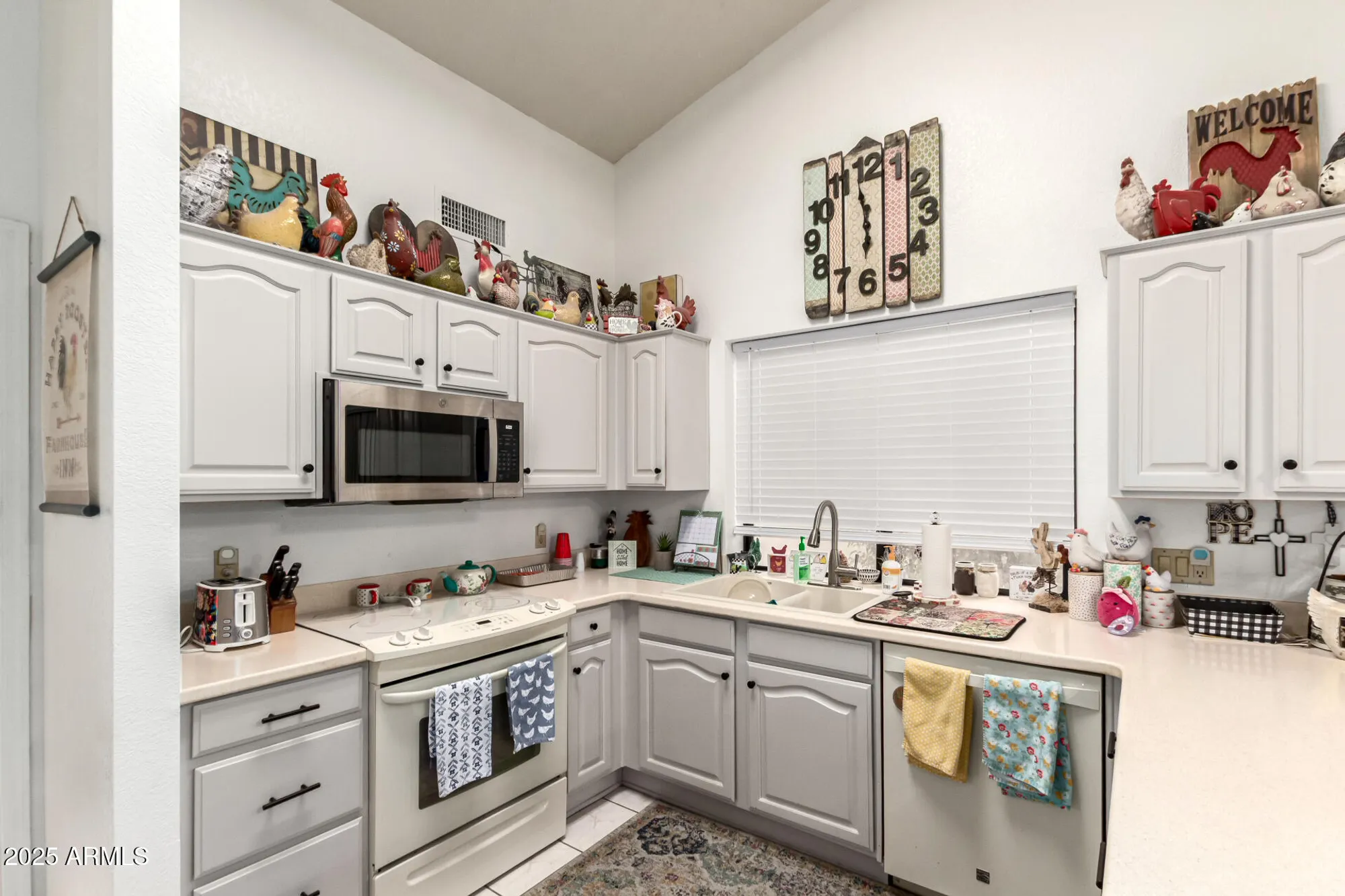 Property Slideshow image 7 of 29 | 20138 n 92nd ave, Peoria, AZ, 85382