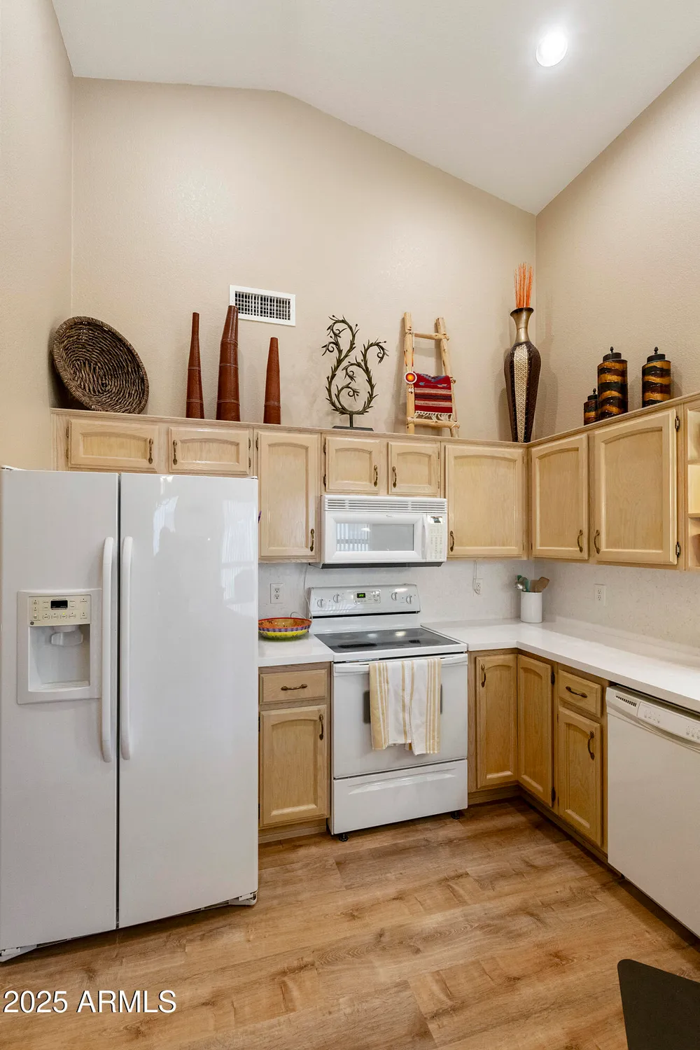 Property Slideshow image 11 of 52 | 23745 s vacation way, Sun Lakes, AZ, 85248