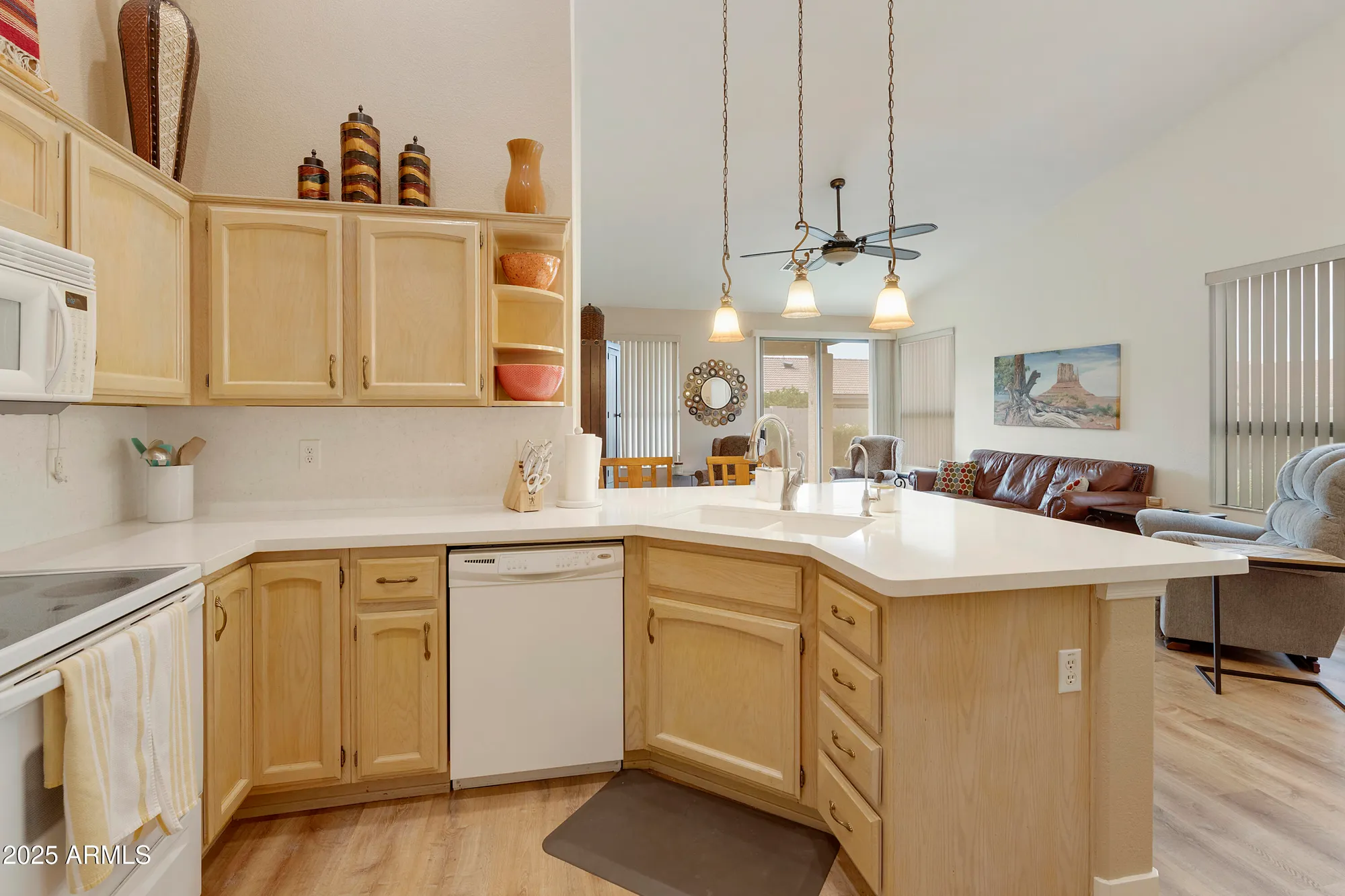 Property Slideshow image 10 of 52 | 23745 s vacation way, Sun Lakes, AZ, 85248