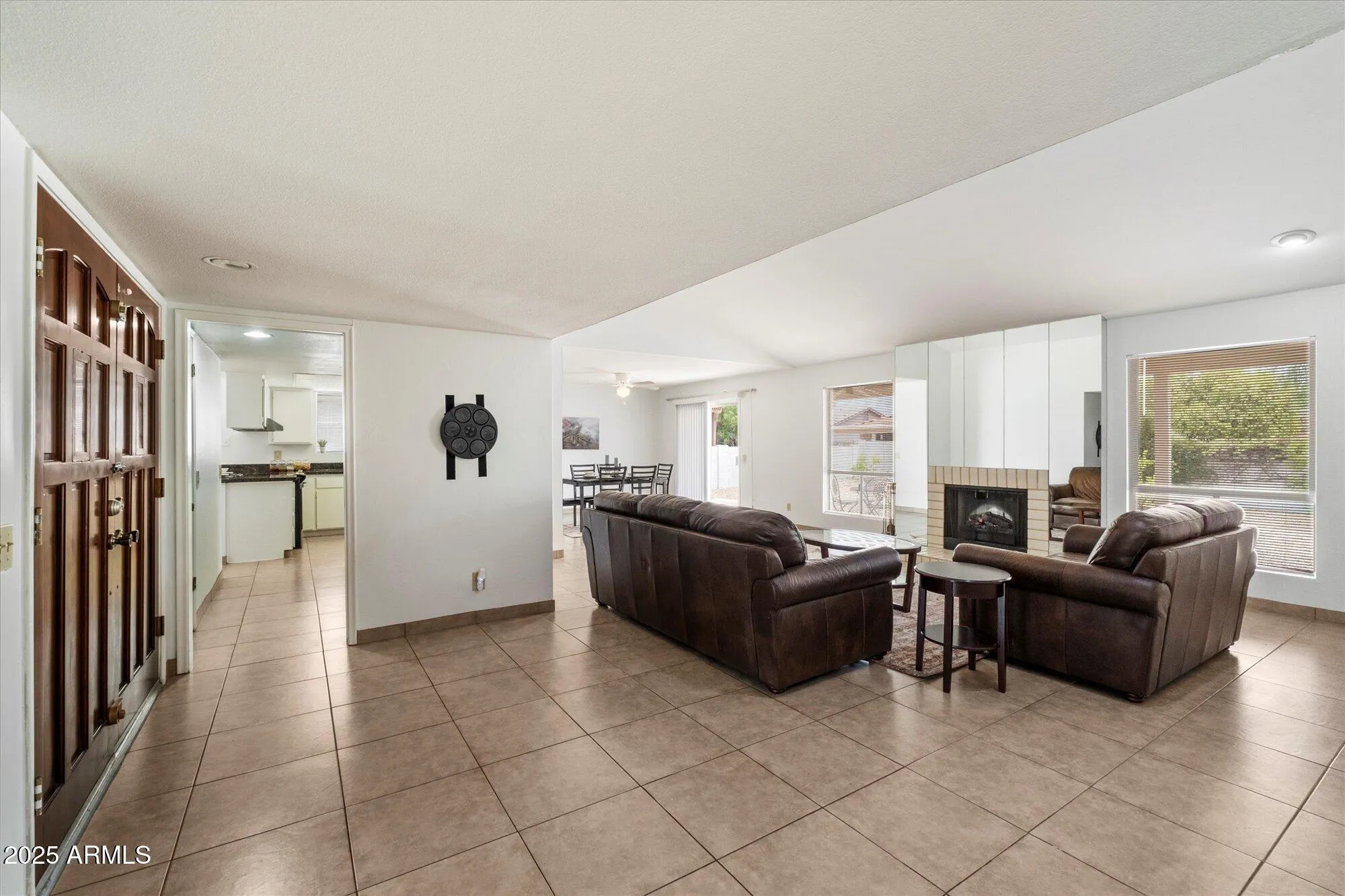 Property Slideshow image 4 of 34 | 10421 e silvertree dr, Sun Lakes, AZ, 85248