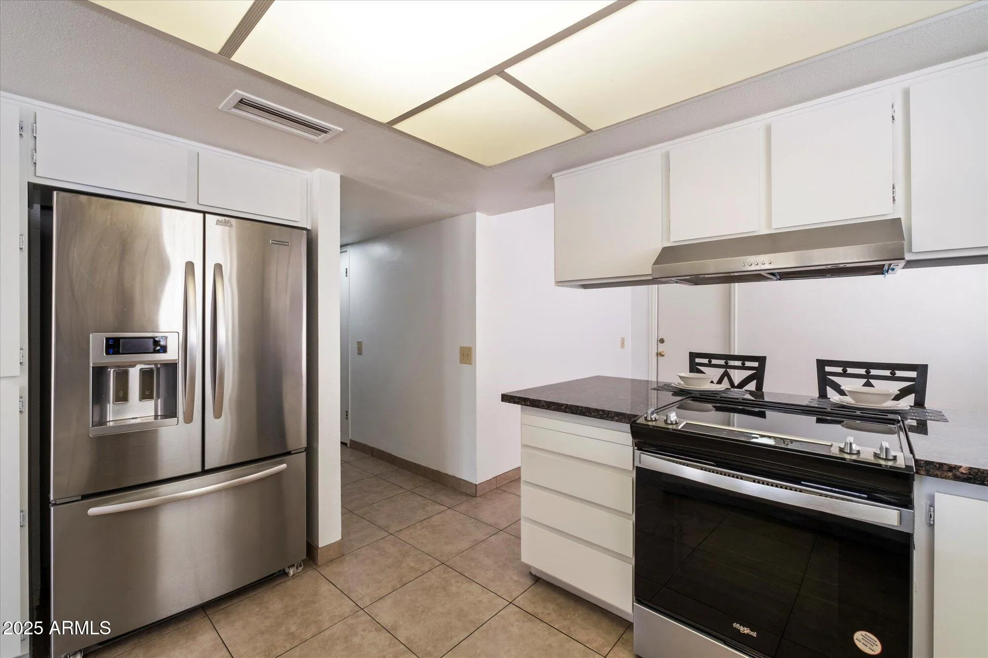 Property Slideshow image 11 of 34 | 10421 e silvertree dr, Sun Lakes, AZ, 85248