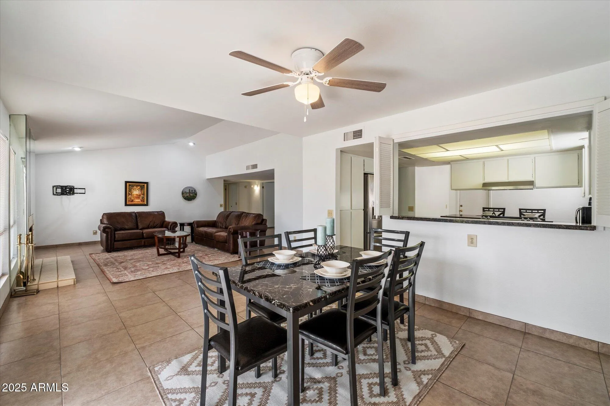 Property Slideshow image 9 of 34 | 10421 e silvertree dr, Sun Lakes, AZ, 85248