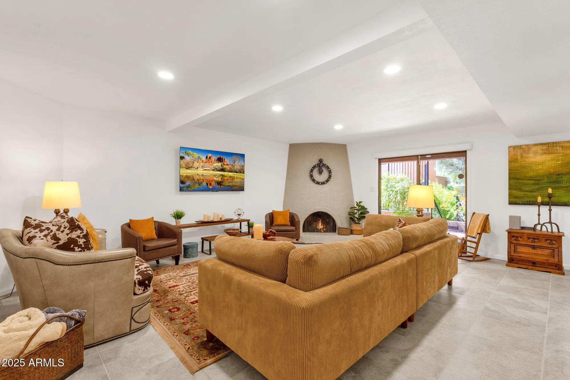 Property Slideshow image 24 of 80 | 7438 e hum rd 103, Carefree, AZ, 85377