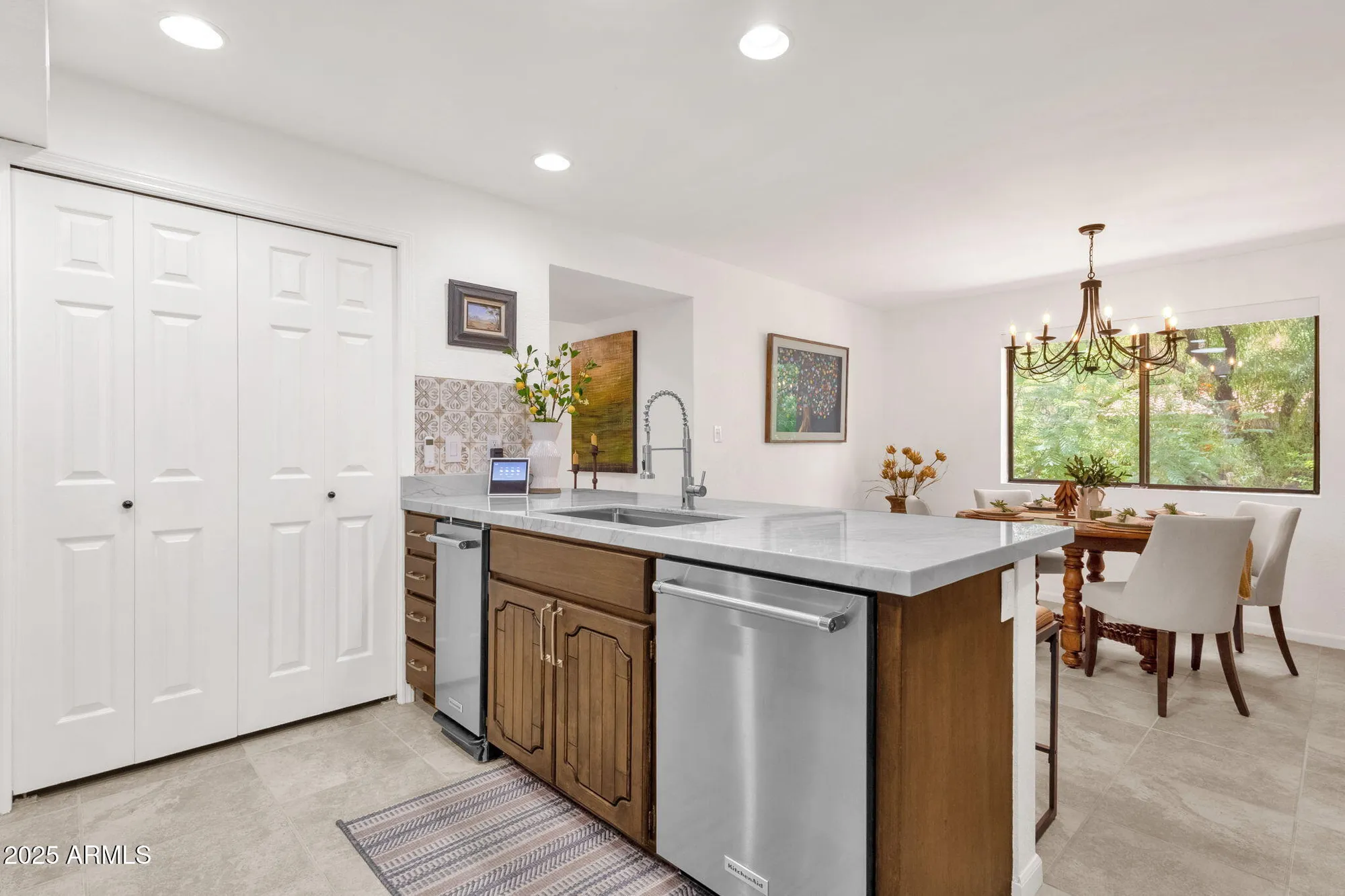 Property Slideshow image 14 of 80 | 7438 e hum rd 103, Carefree, AZ, 85377