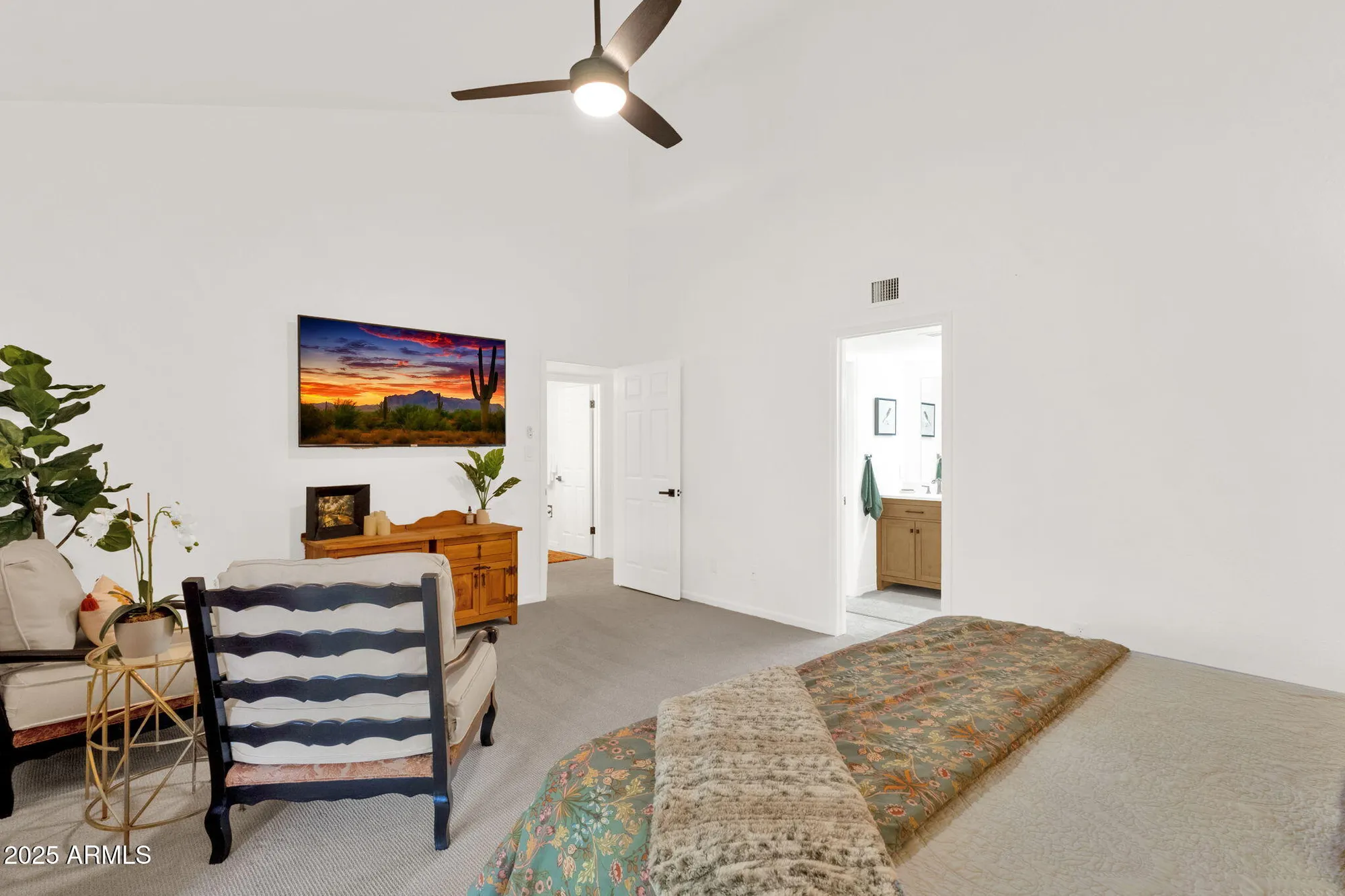 Property Slideshow image 37 of 80 | 7438 e hum rd 103, Carefree, AZ, 85377