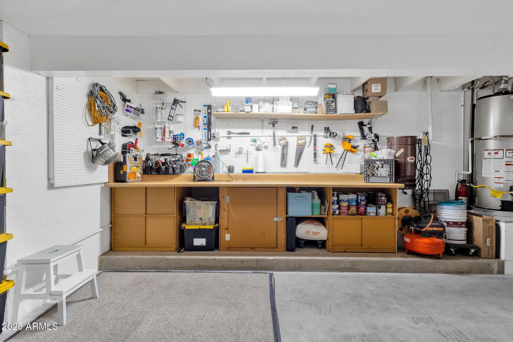 Property Slideshow image 59 of 80 | 7438 e hum rd 103, Carefree, AZ, 85377