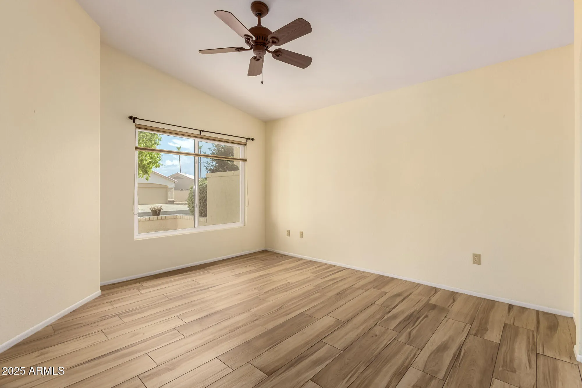 Property Slideshow image 10 of 31 | 16152 w vista north dr, Sun City West, AZ, 85375