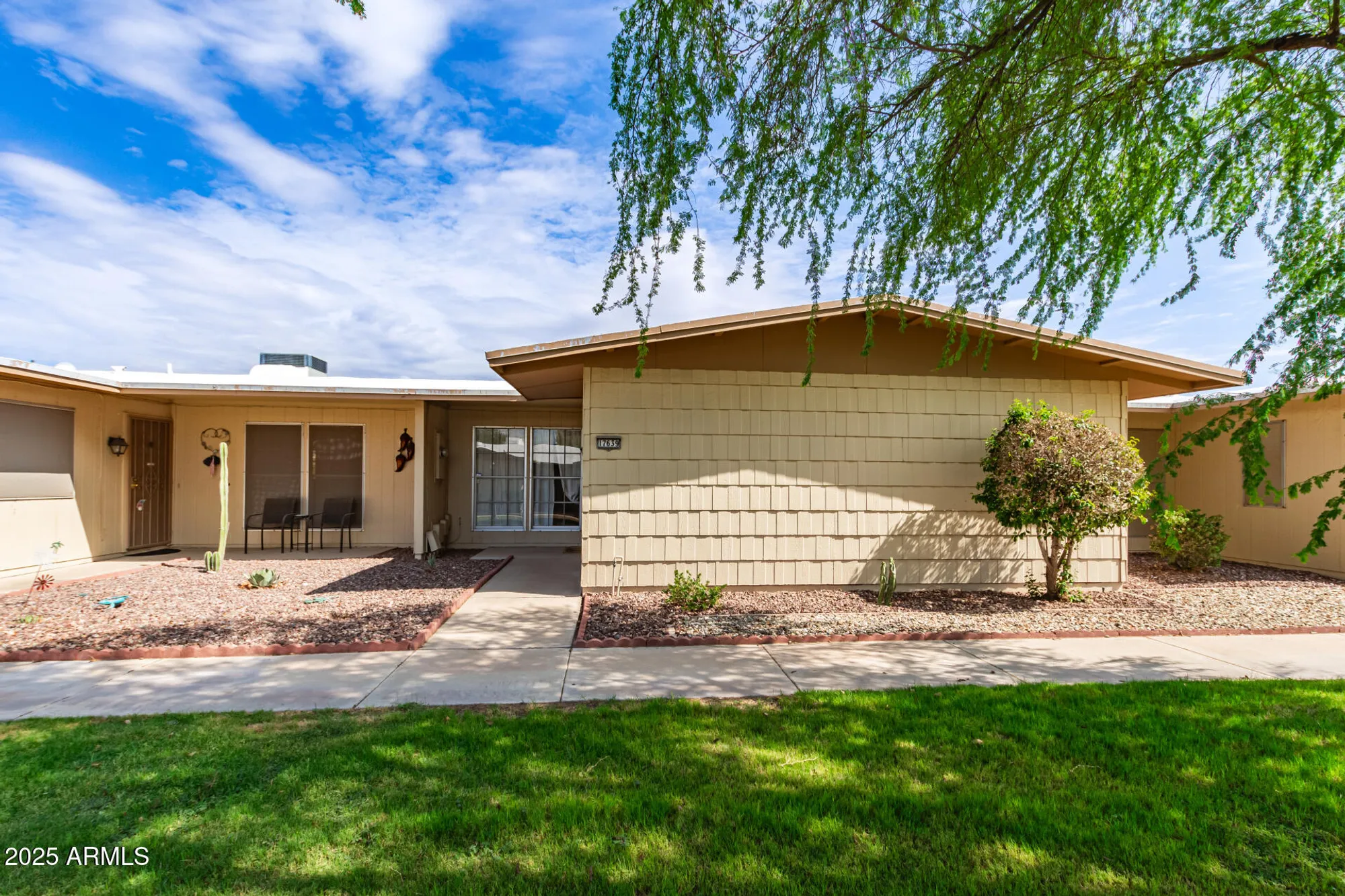 Property Slideshow image 1 of 22 | 17639 n 99th dr, Sun City, AZ, 85373