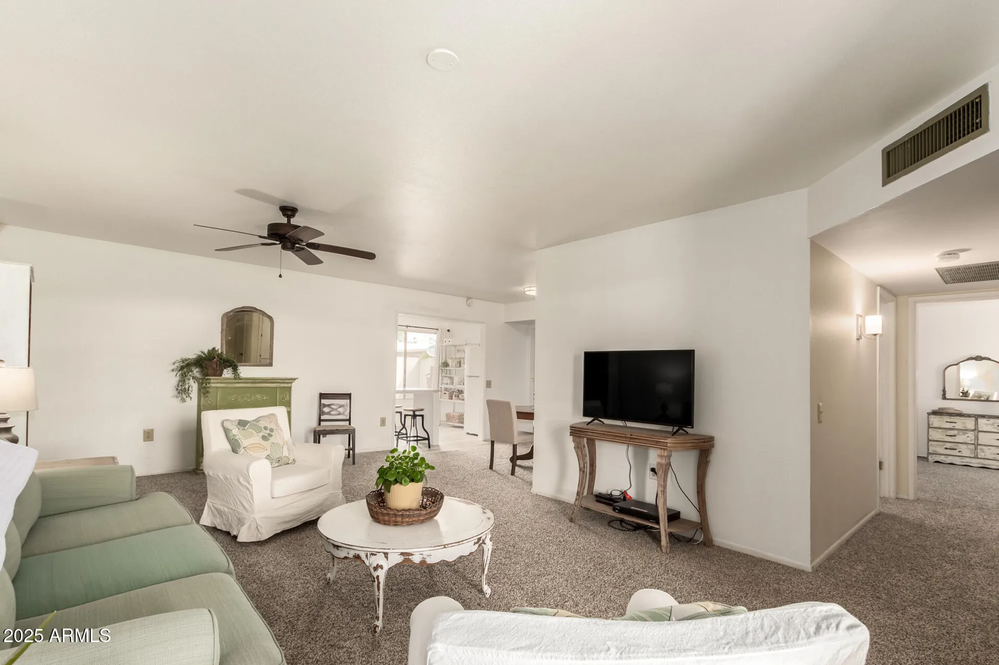 Property Slideshow image 5 of 22 | 17639 n 99th dr, Sun City, AZ, 85373