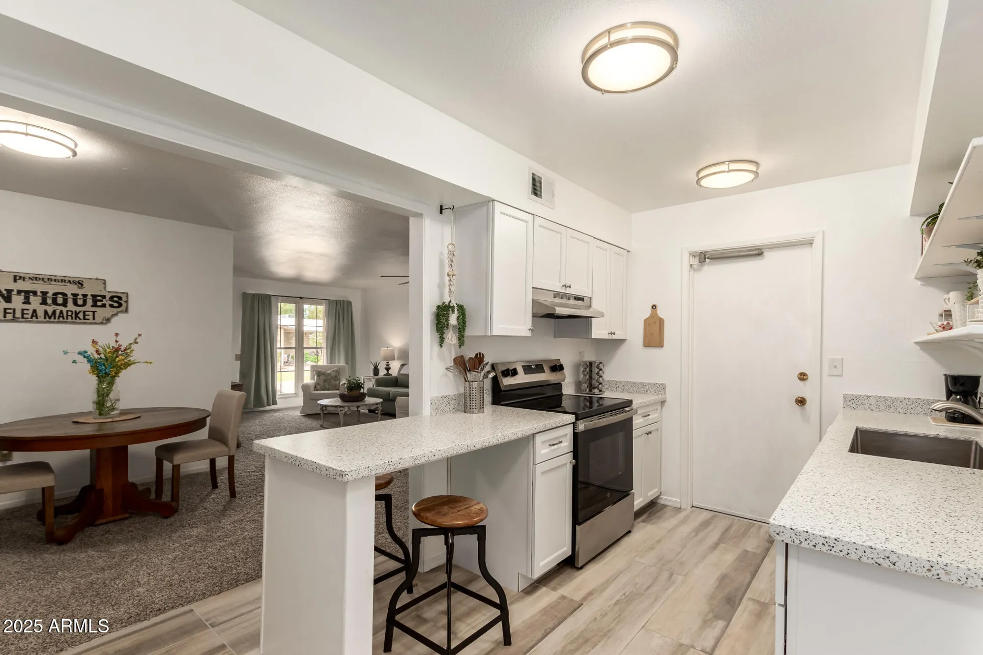 Property Slideshow image 11 of 22 | 17639 n 99th dr, Sun City, AZ, 85373