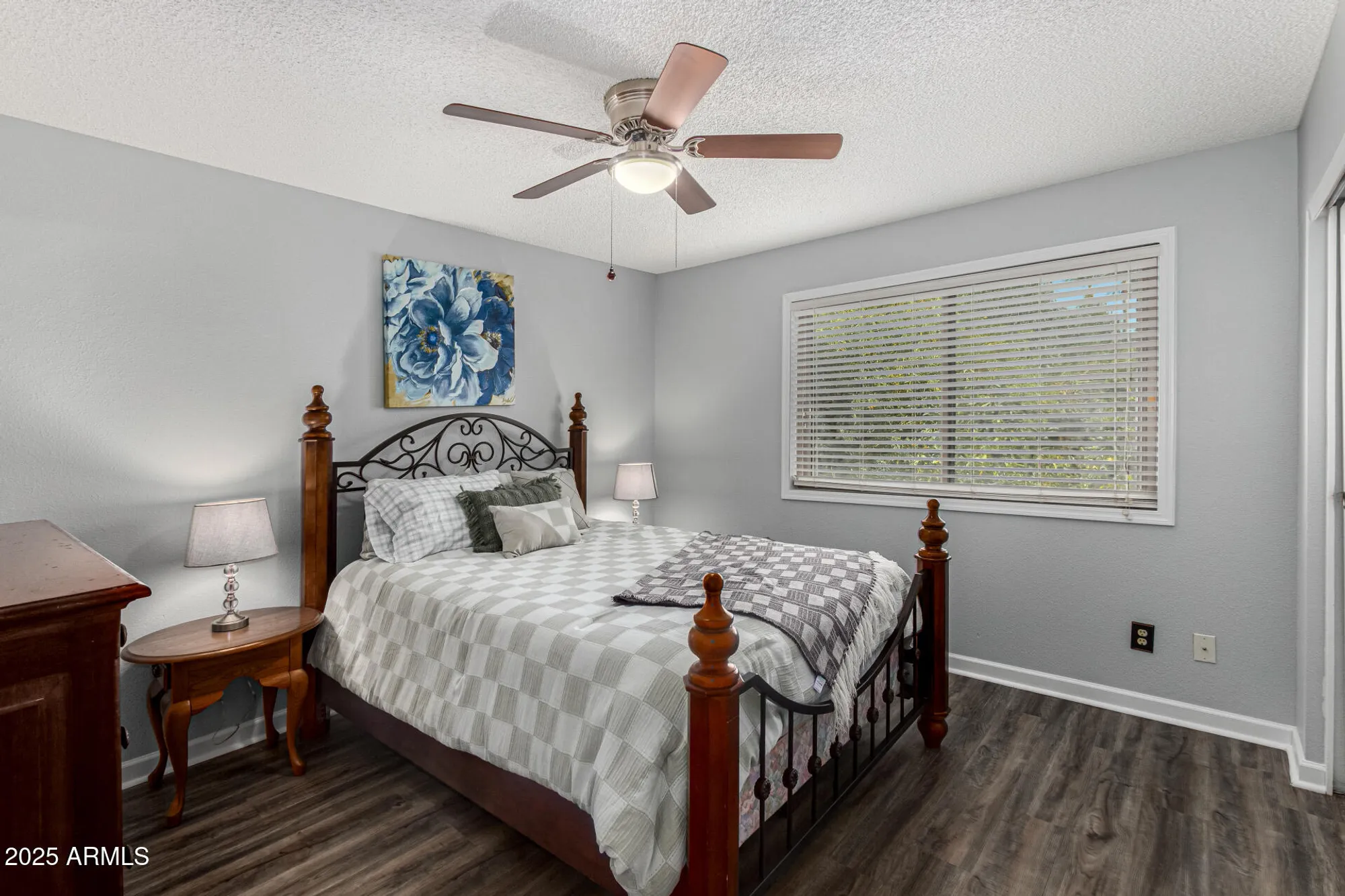 Property Slideshow image 15 of 42 | 7811 e park view dr, Mesa, AZ, 85208