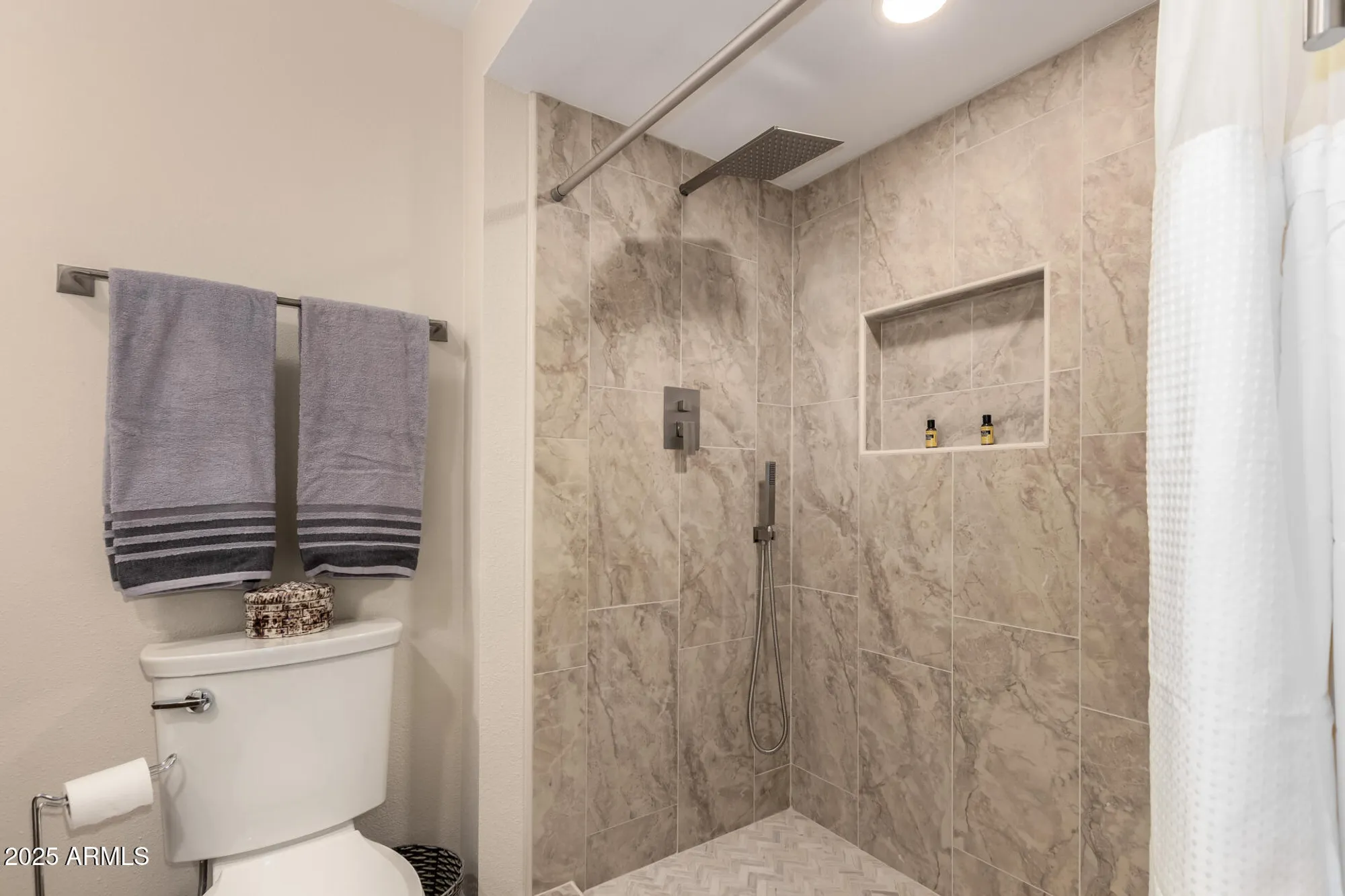 Property Slideshow image 17 of 38 | 9713 w raintree dr, Sun City, AZ, 85351