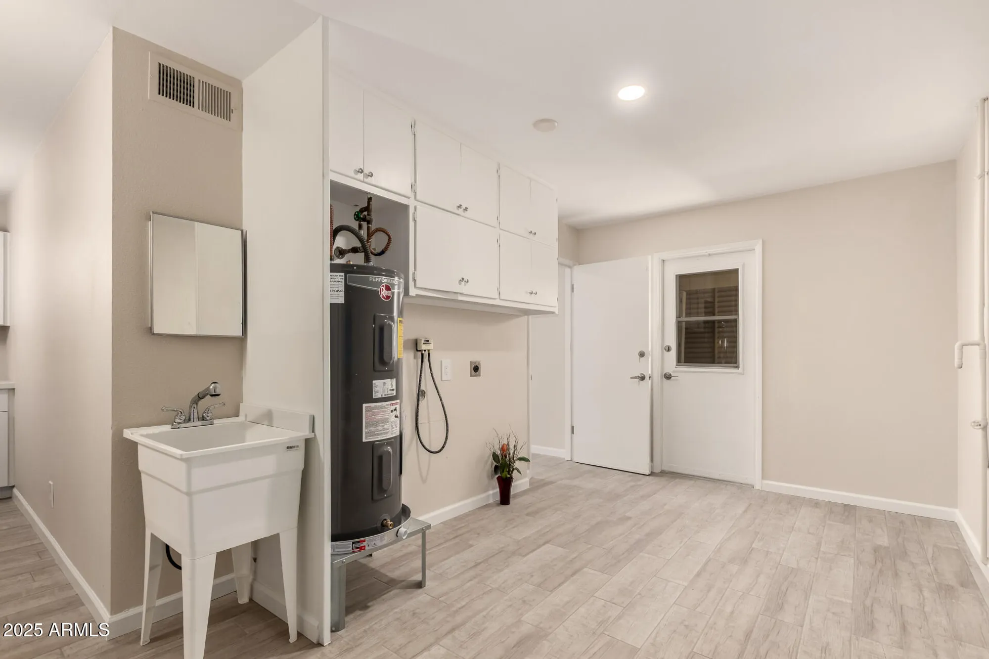 Property Slideshow image 26 of 38 | 9713 w raintree dr, Sun City, AZ, 85351