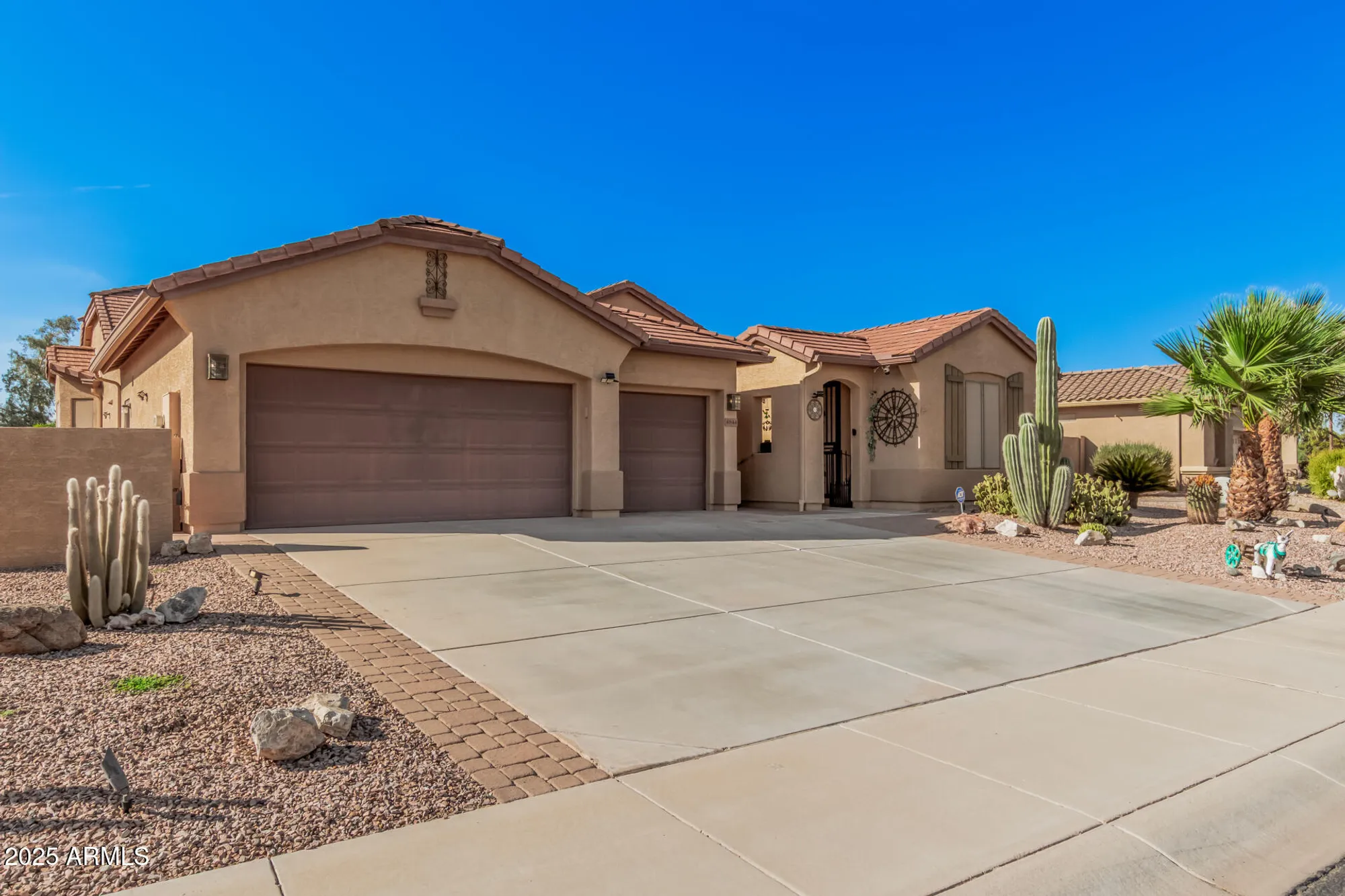 Property Slideshow image 4 of 36 | 4844 w comanche dr, Eloy, AZ, 85131