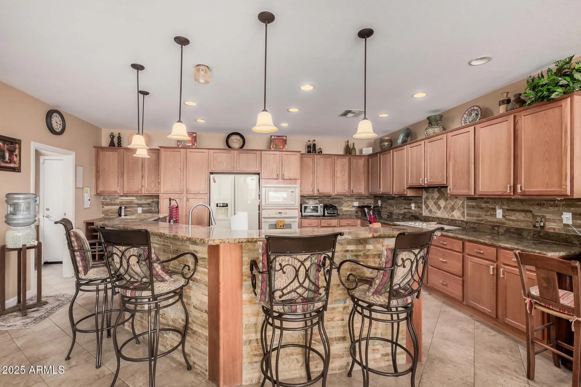 Property Slideshow image 14 of 36 | 4844 w comanche dr, Eloy, AZ, 85131