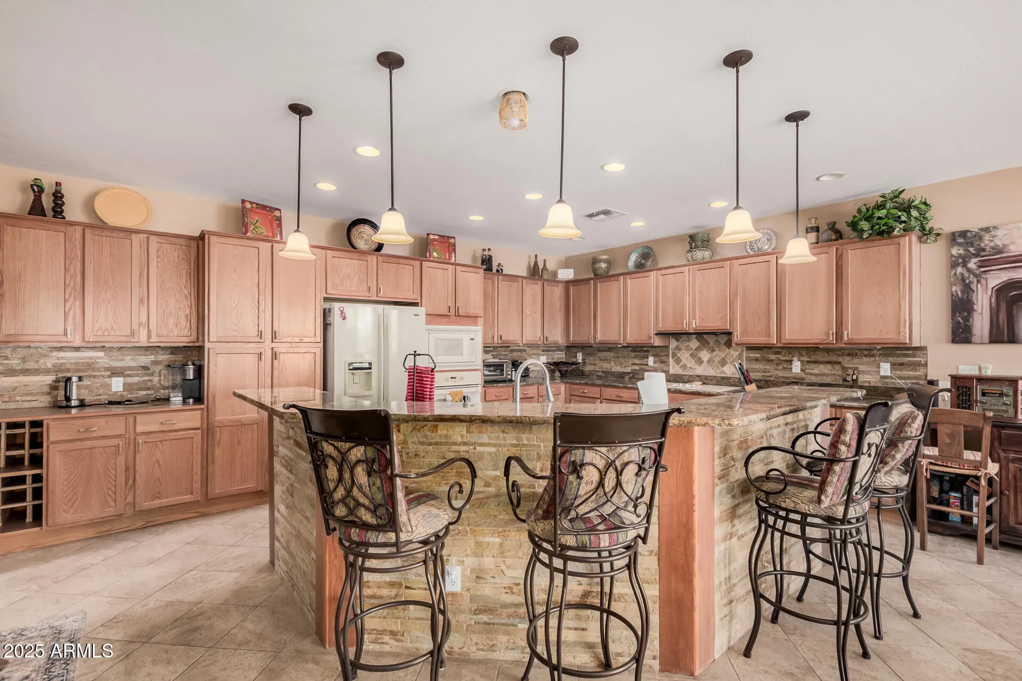 Property Slideshow image 15 of 36 | 4844 w comanche dr, Eloy, AZ, 85131