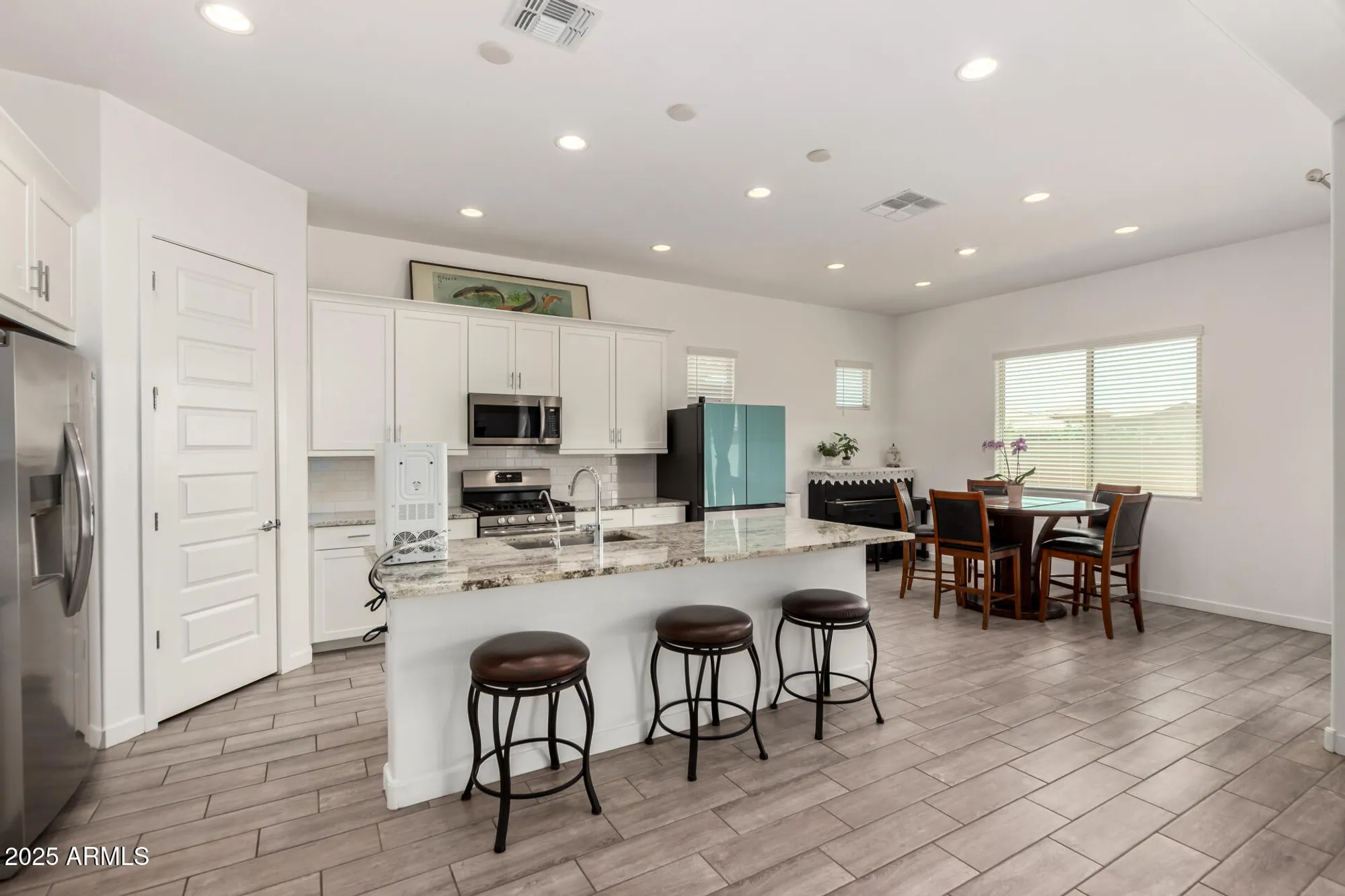 Property Slideshow image 13 of 41 | 24393 n 169th dr, Surprise, AZ, 85387