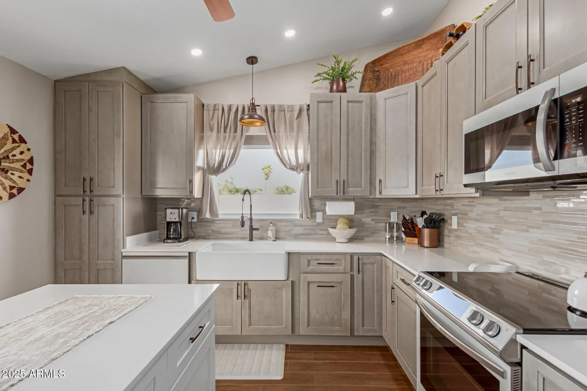 Property Slideshow image 6 of 19 | 10672 w ross ave, Peoria, AZ, 85382