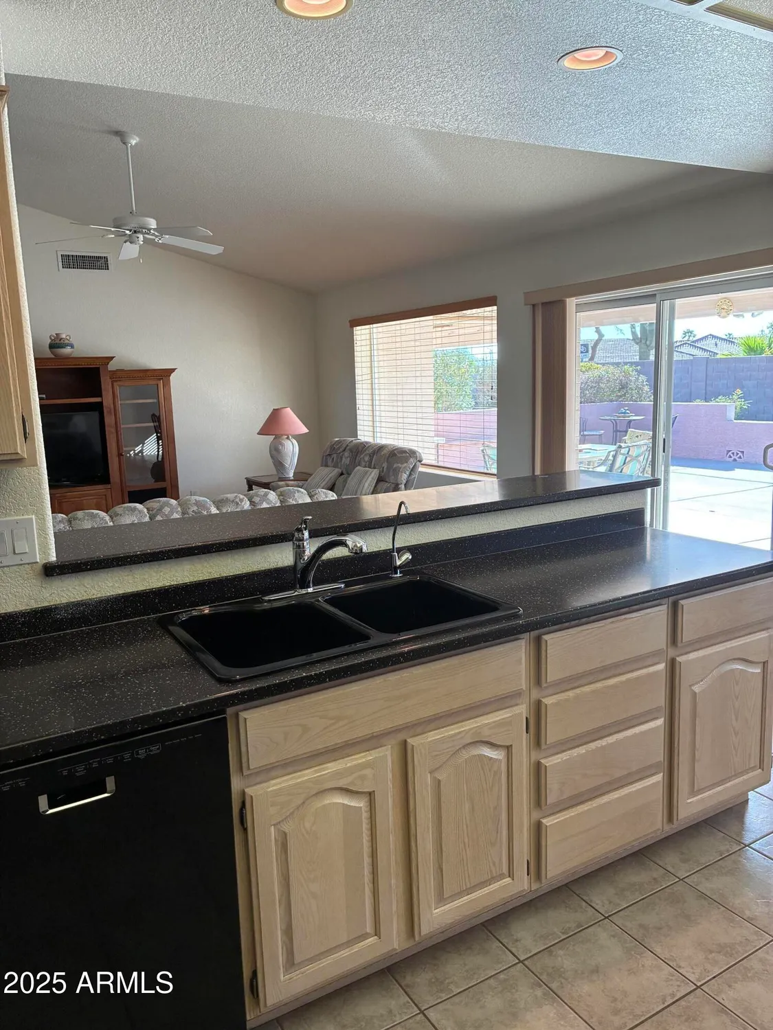 Property Slideshow image 14 of 36 | 11360 e monte cir, Mesa, AZ, 85209