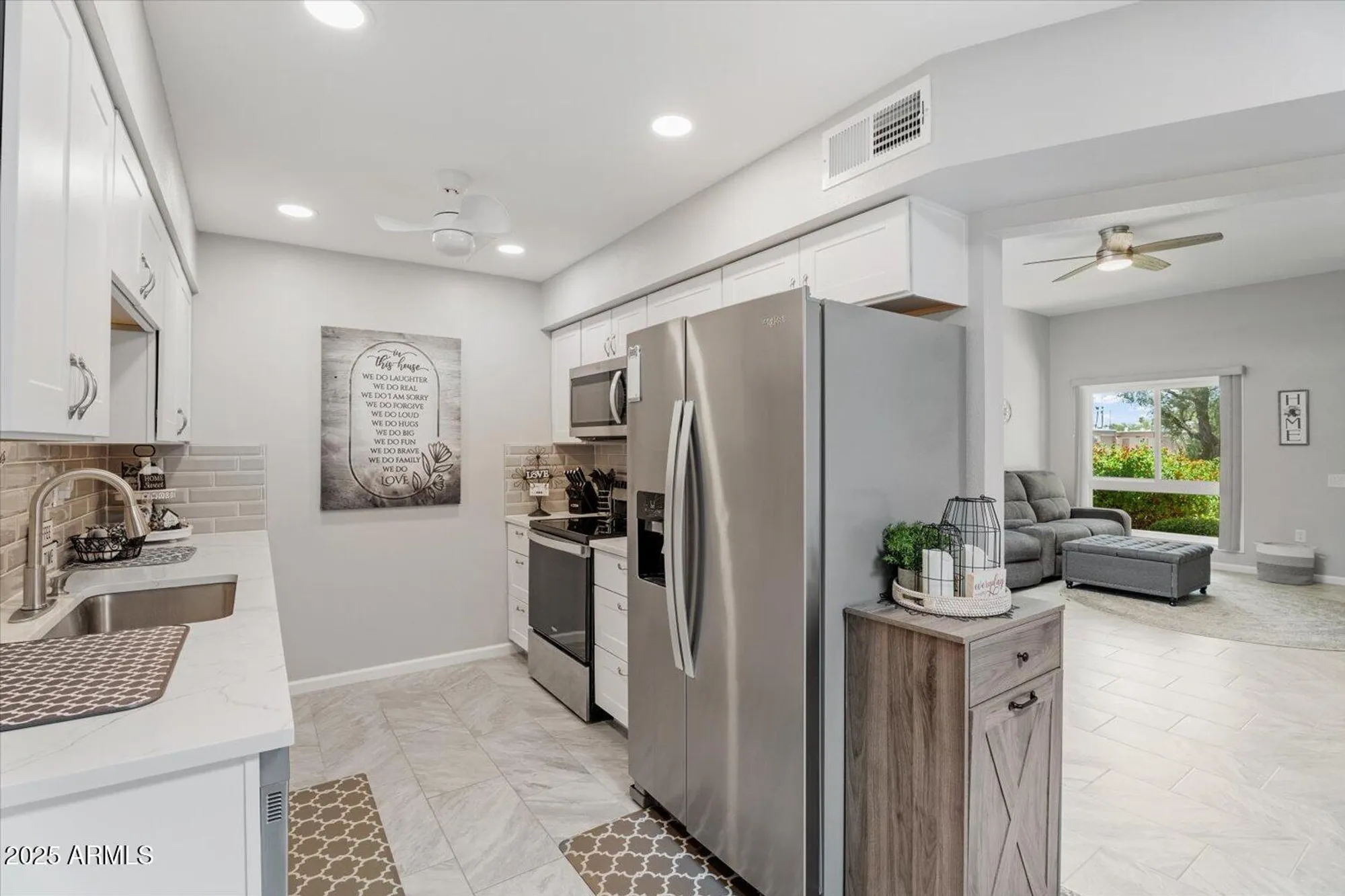 Property Slideshow image 5 of 16 | 14234 n newcastle dr, Sun City, AZ, 85351