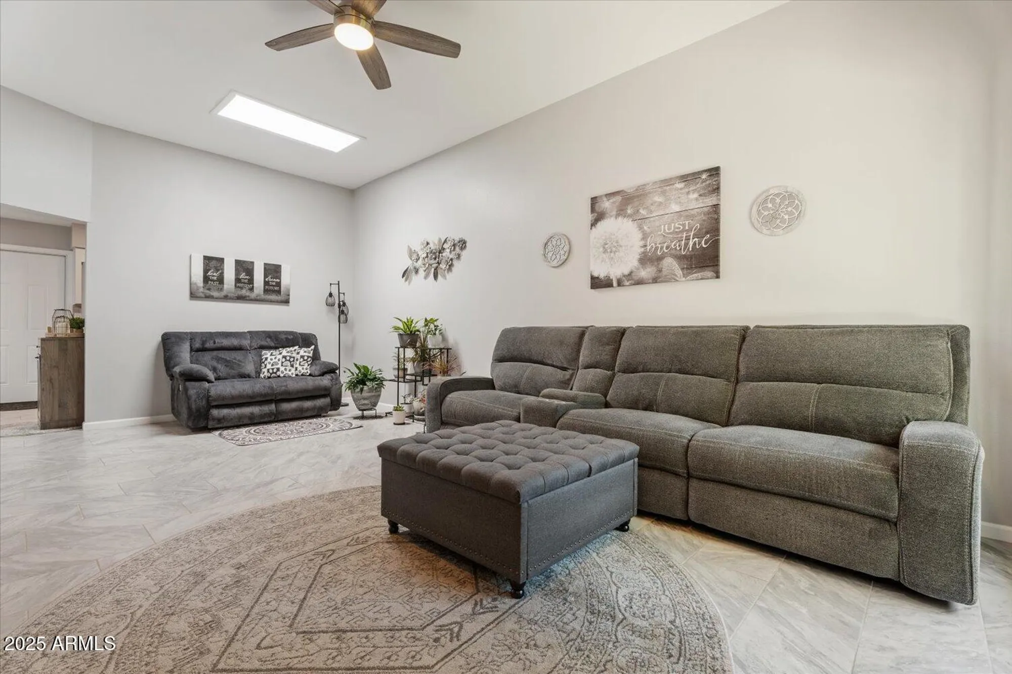 Property Slideshow image 4 of 16 | 14234 n newcastle dr, Sun City, AZ, 85351